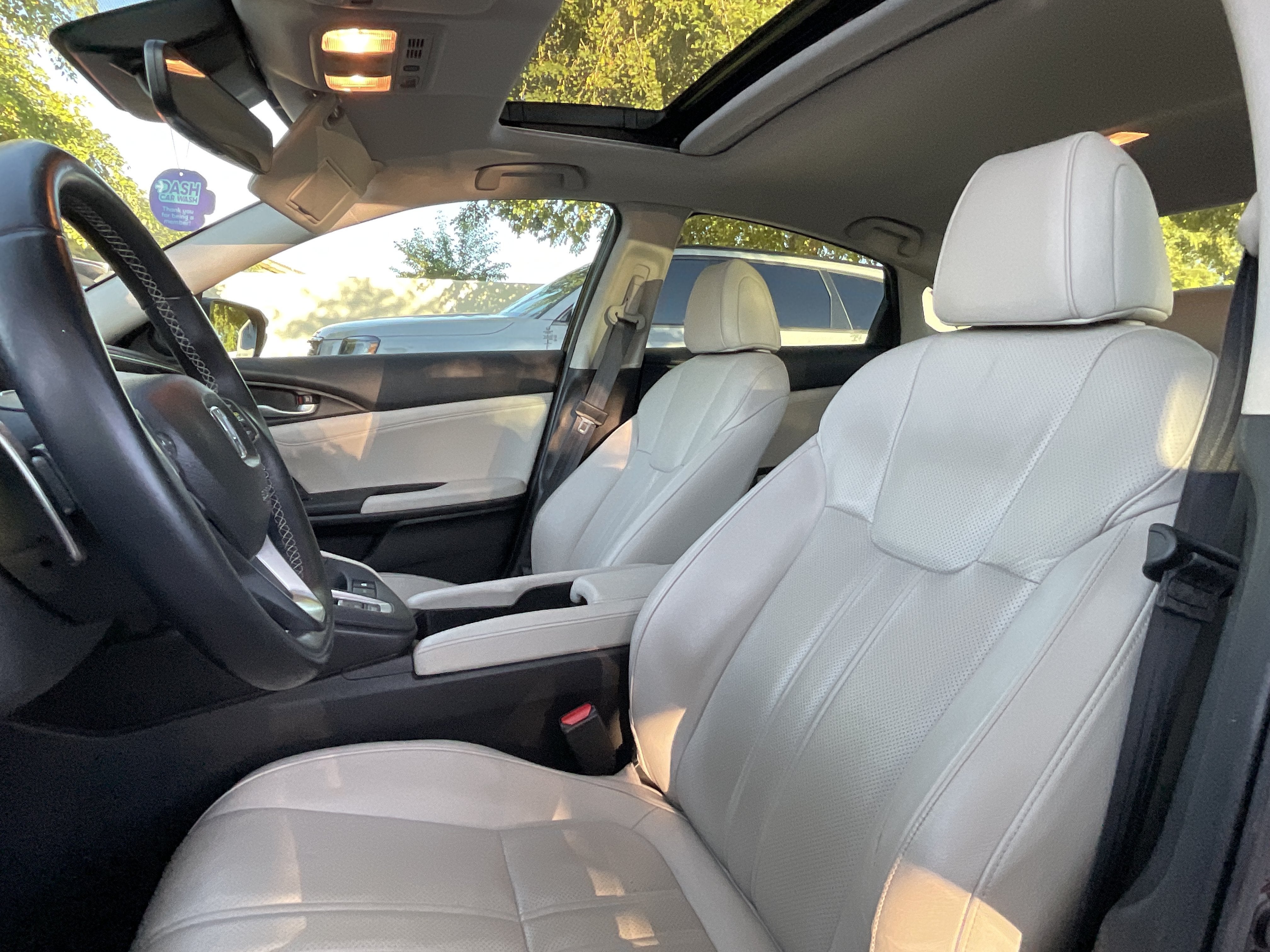 2019 Honda Insight Touring