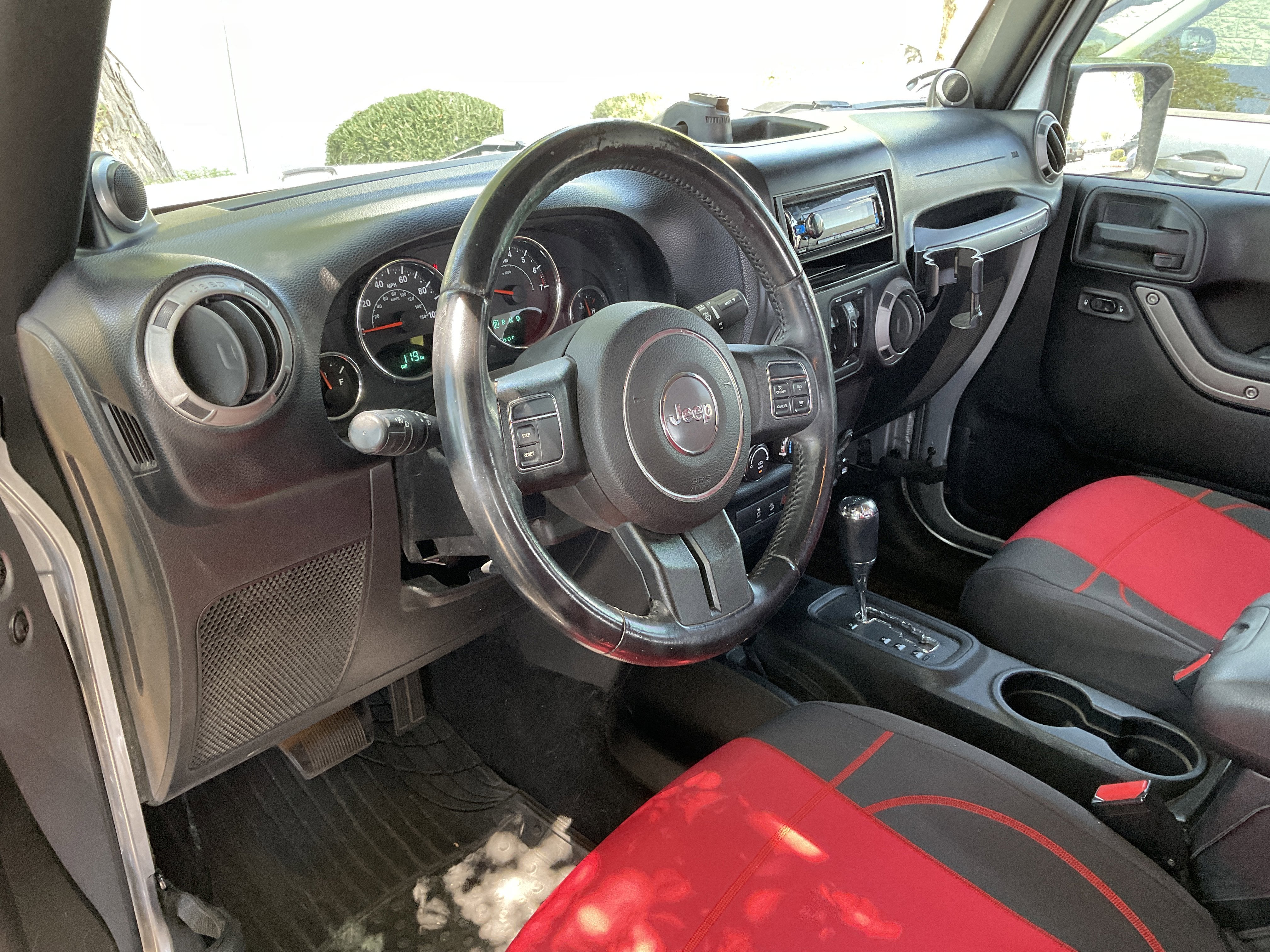 2013 Jeep Wrangler Unlimited Sport* CLEAN CARFAX/ ONE OWNER