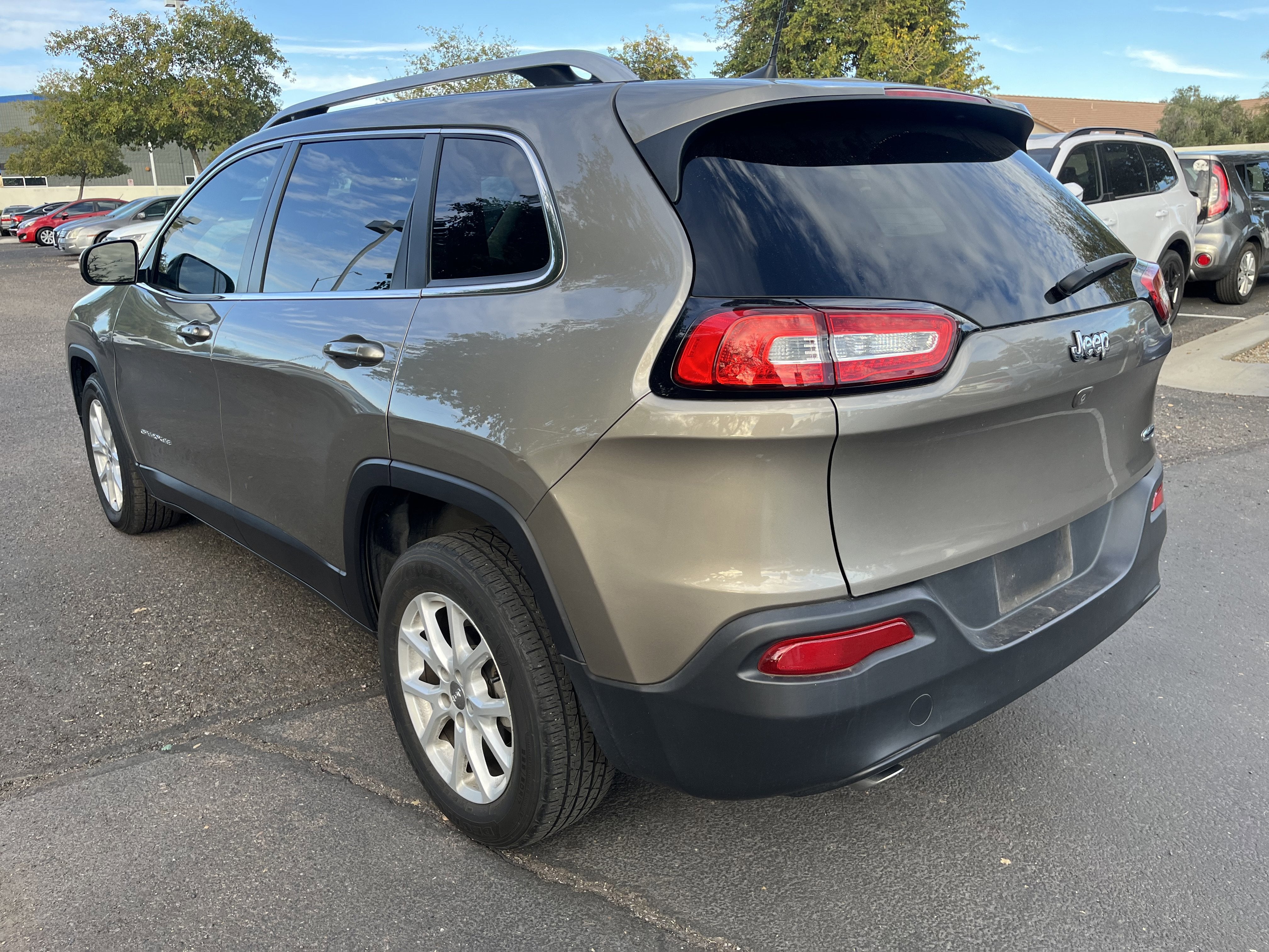 2018 Jeep Cherokee Latitude Plus*LOW MILES/ CLN CFAX