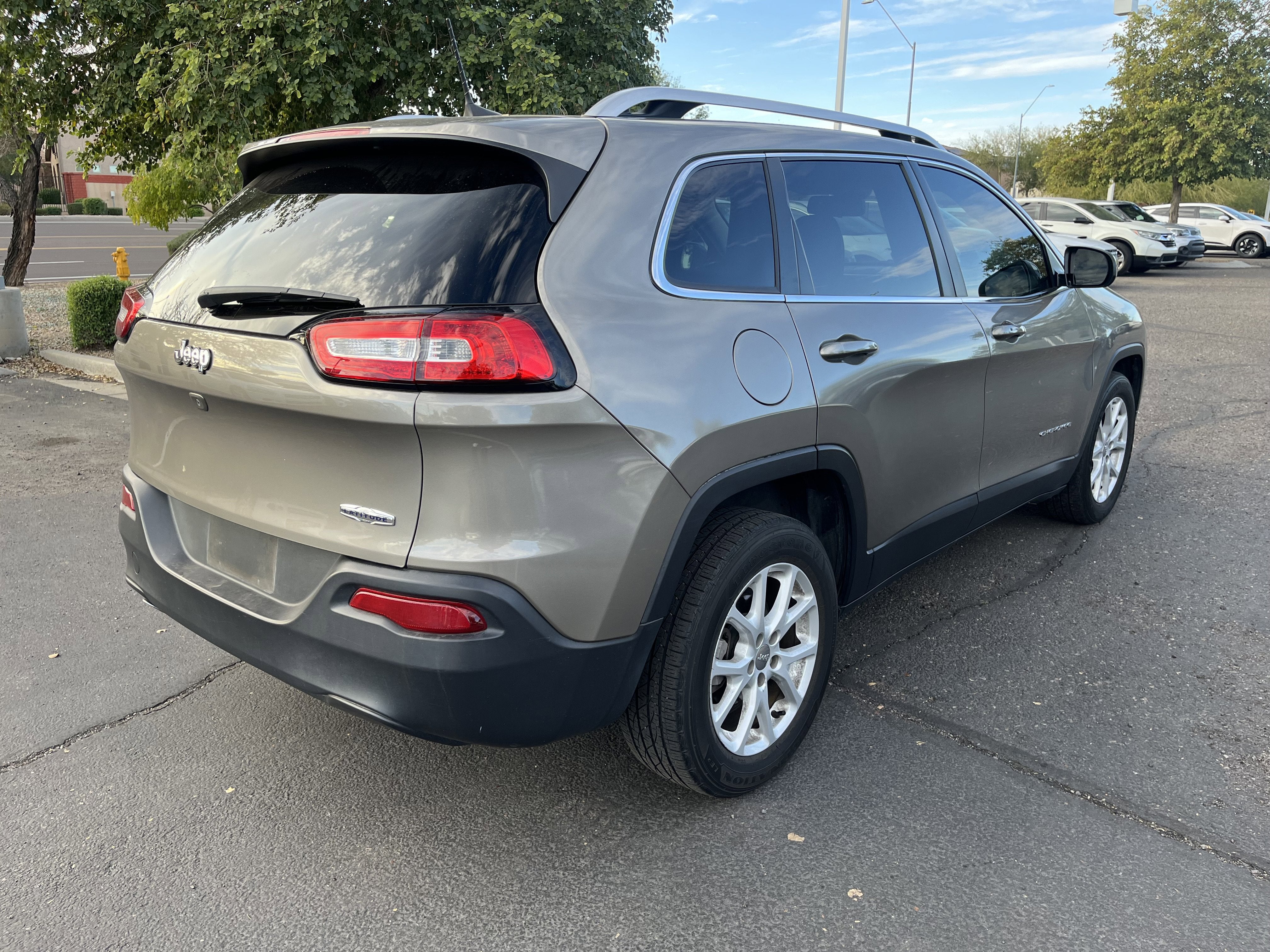 2018 Jeep Cherokee Latitude Plus*LOW MILES/ CLN CFAX