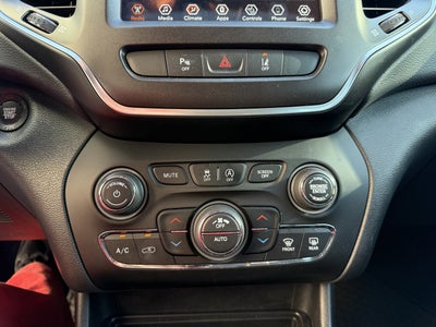 2021 Jeep Cherokee Trailhawk**1 OWNER CLN CF