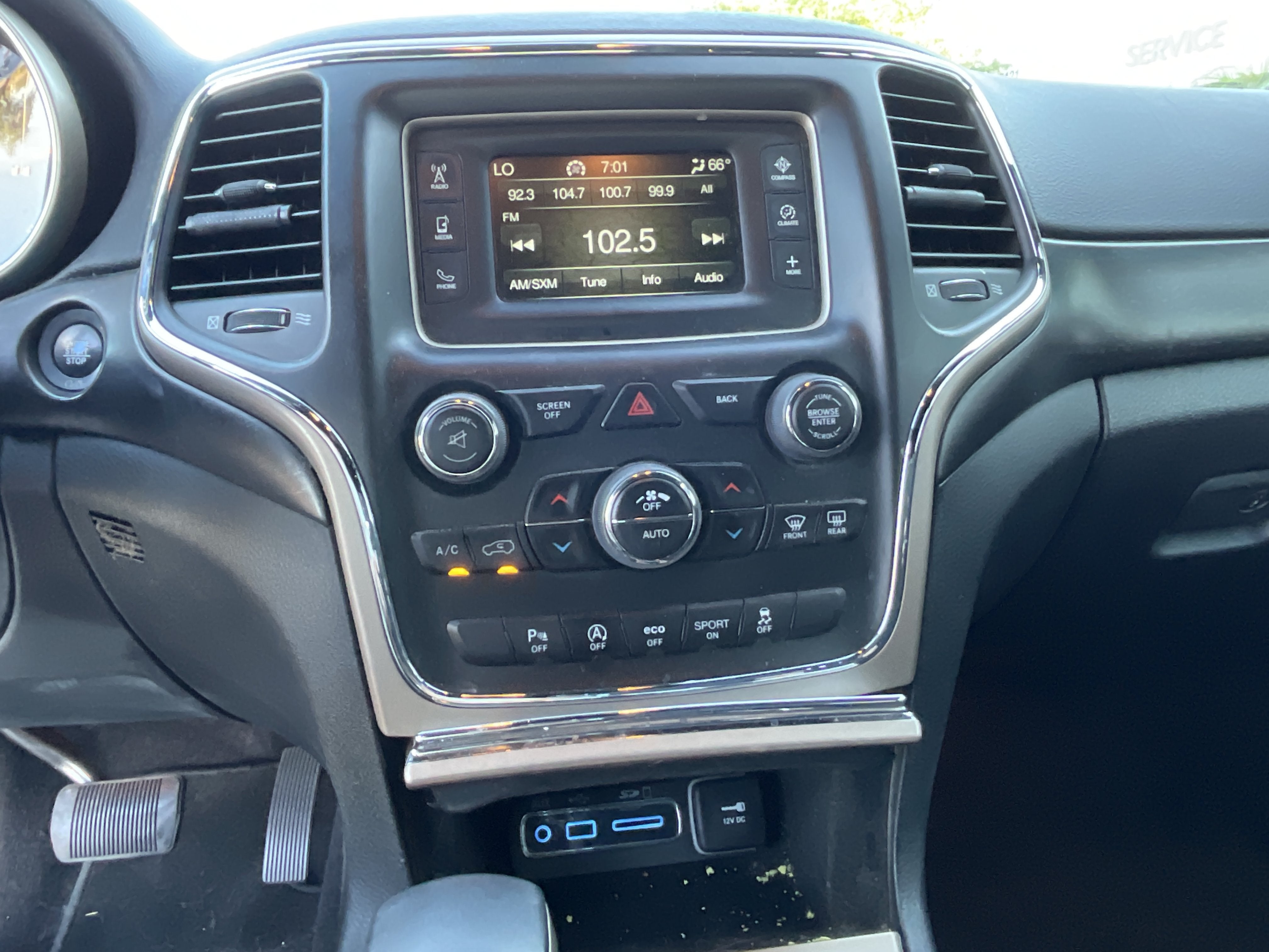 2017 Jeep Grand Cherokee Laredo