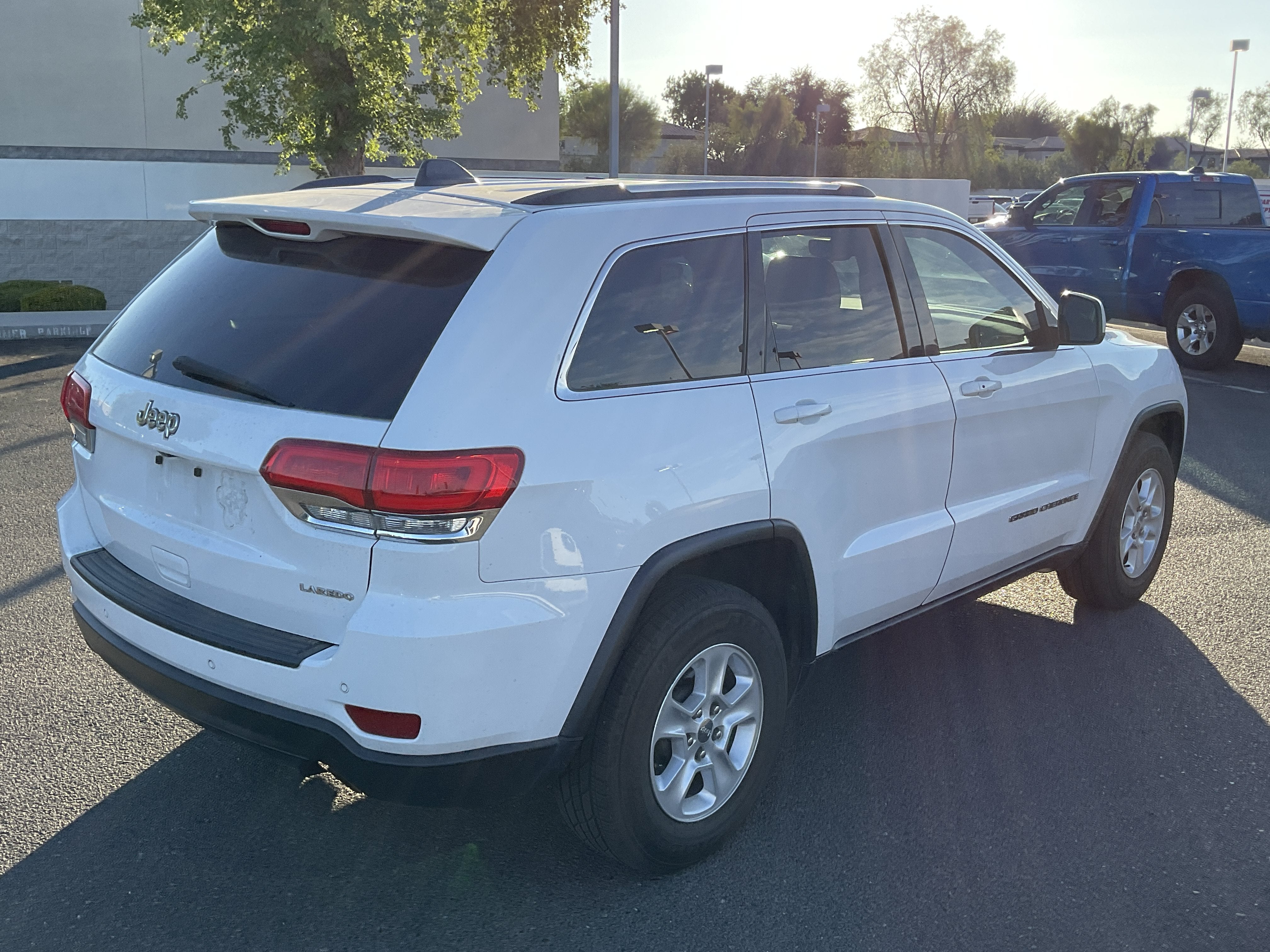 2017 Jeep Grand Cherokee Laredo