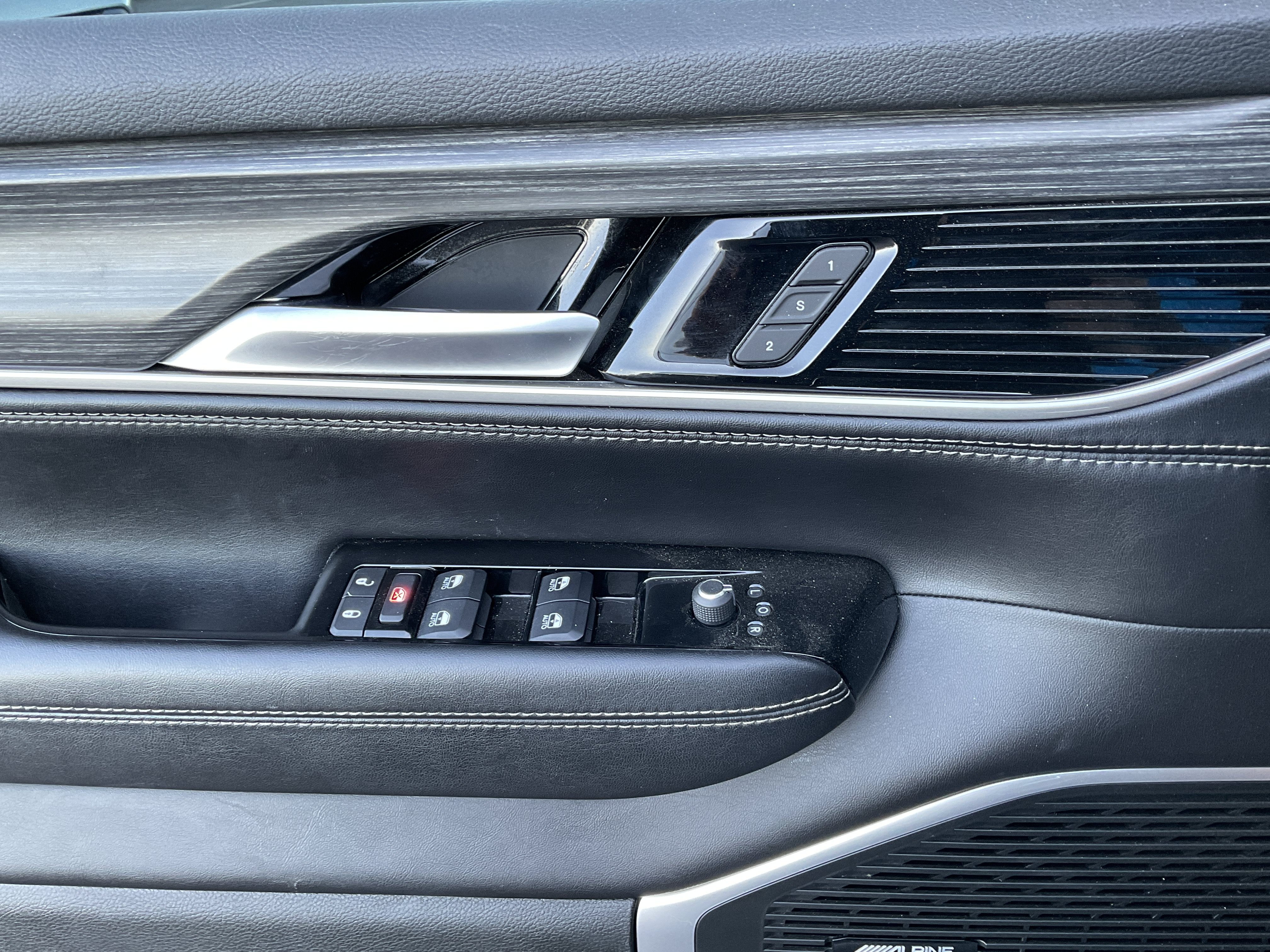2023 Jeep Wagoneer L Series II