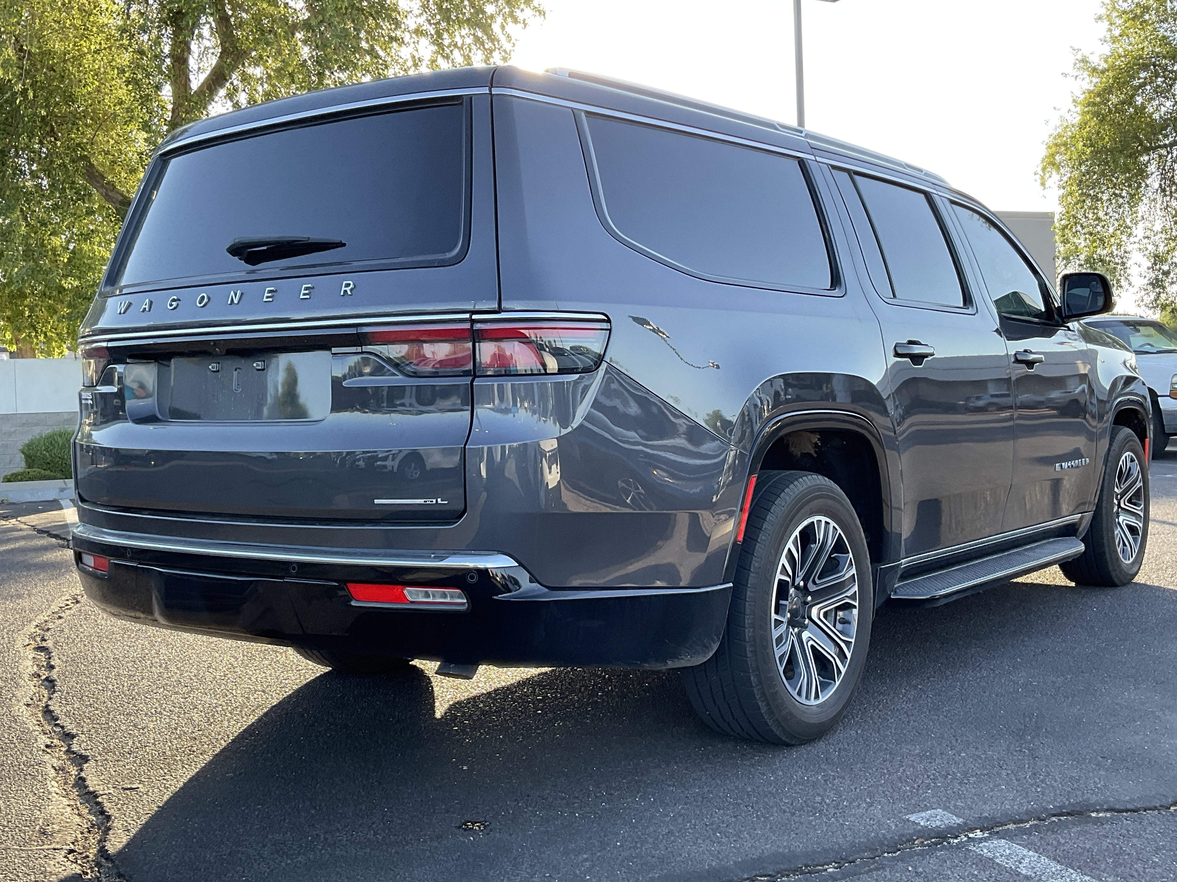 2023 Jeep Wagoneer L Series II