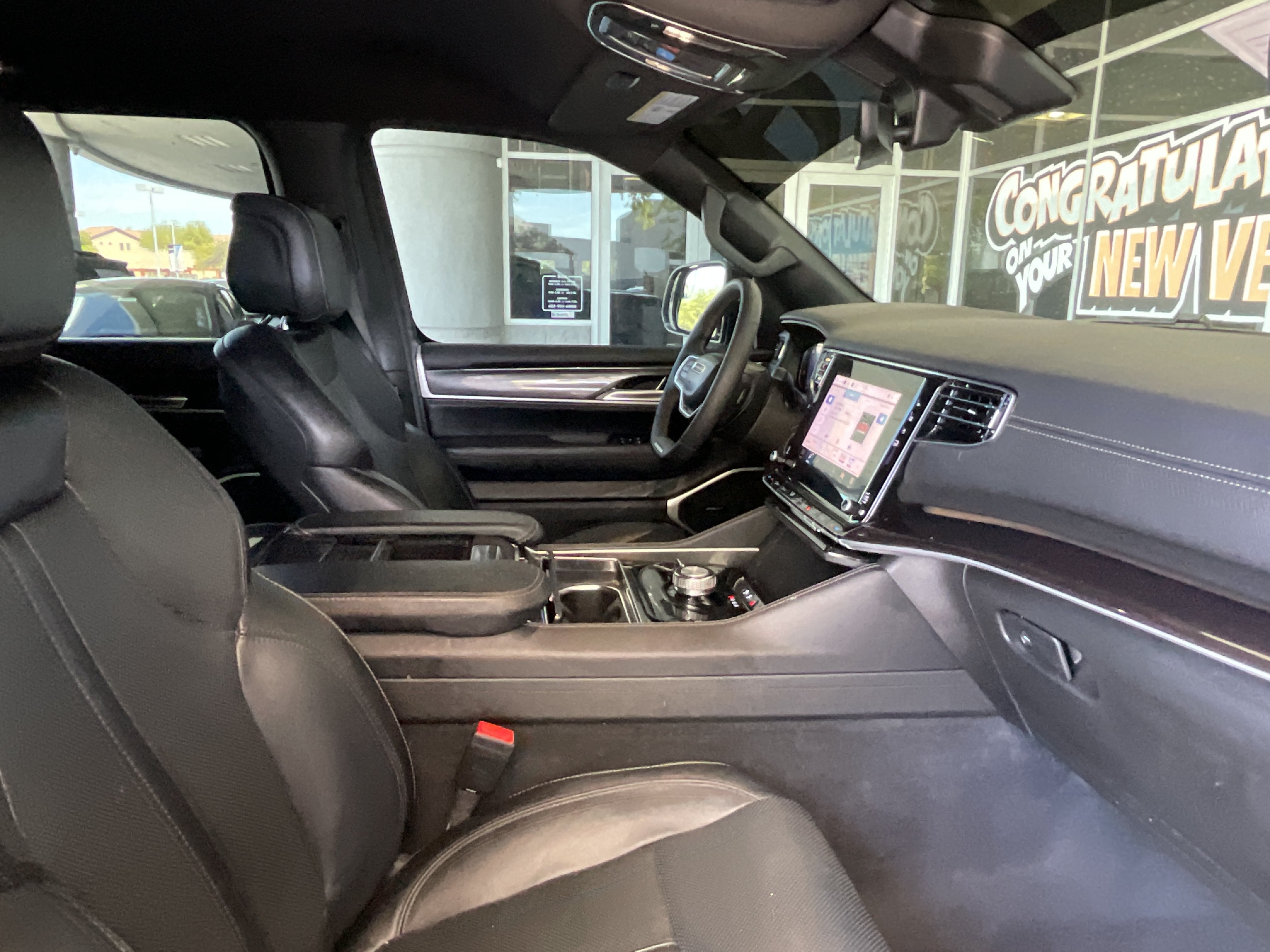2023 Jeep Wagoneer L 1 OWNER CLEAN CARFAX
