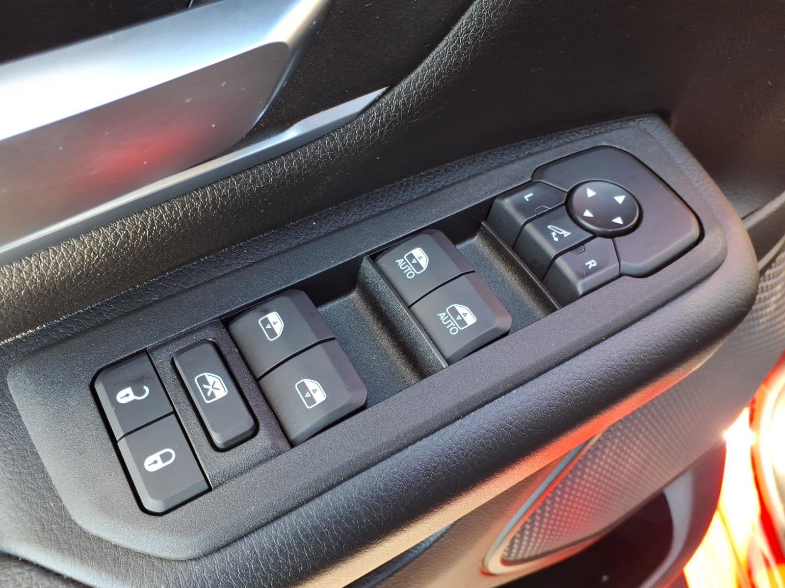 2025 RAM 1500 Big Horn* CLN CARFAX/ 1 OWNER