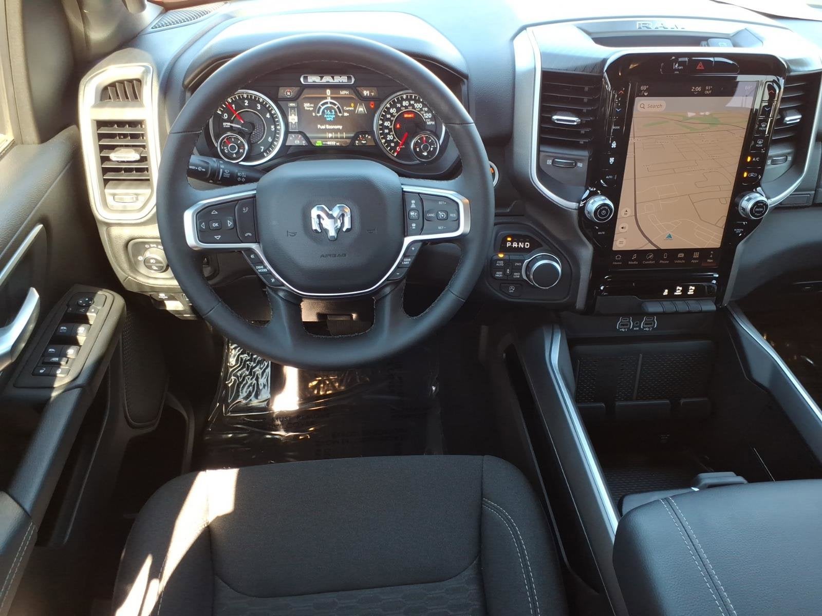 2025 RAM 1500 Big Horn* CLN CARFAX/ 1 OWNER