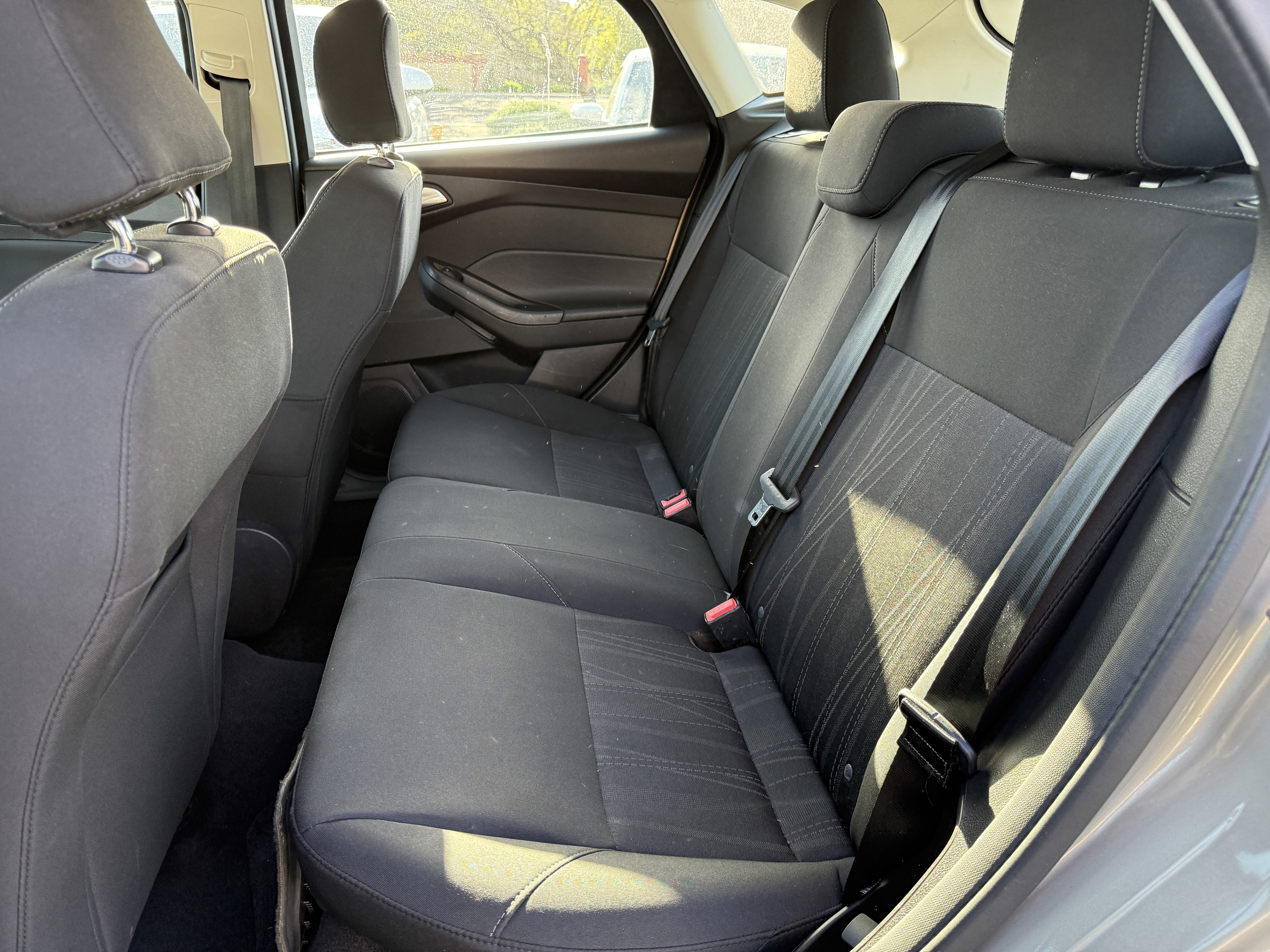 2016 Ford Focus SE** SUPER LOW MILES