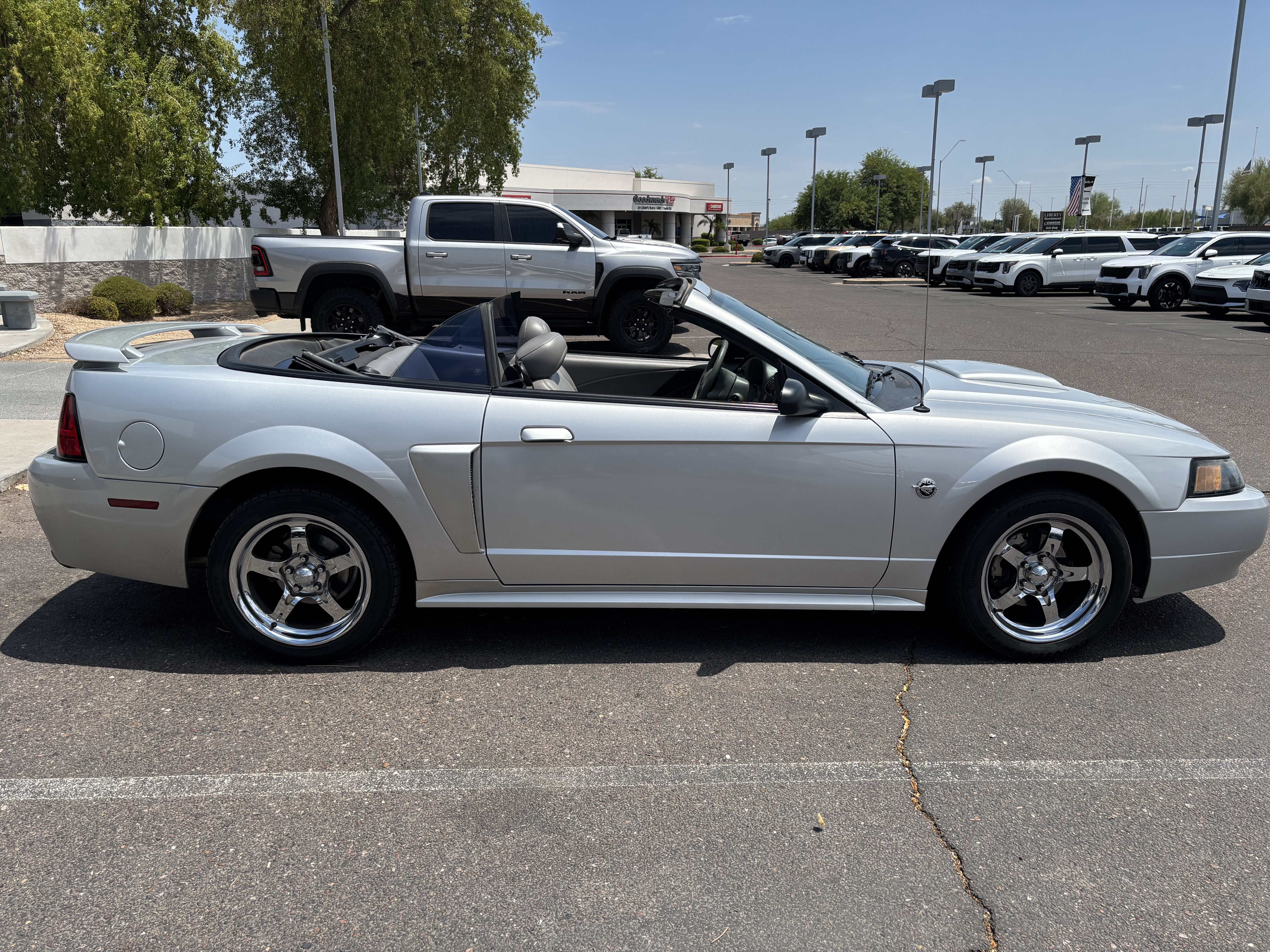 2004 Ford Mustang GT Premium**1 OWN CLN CF LOW MILES