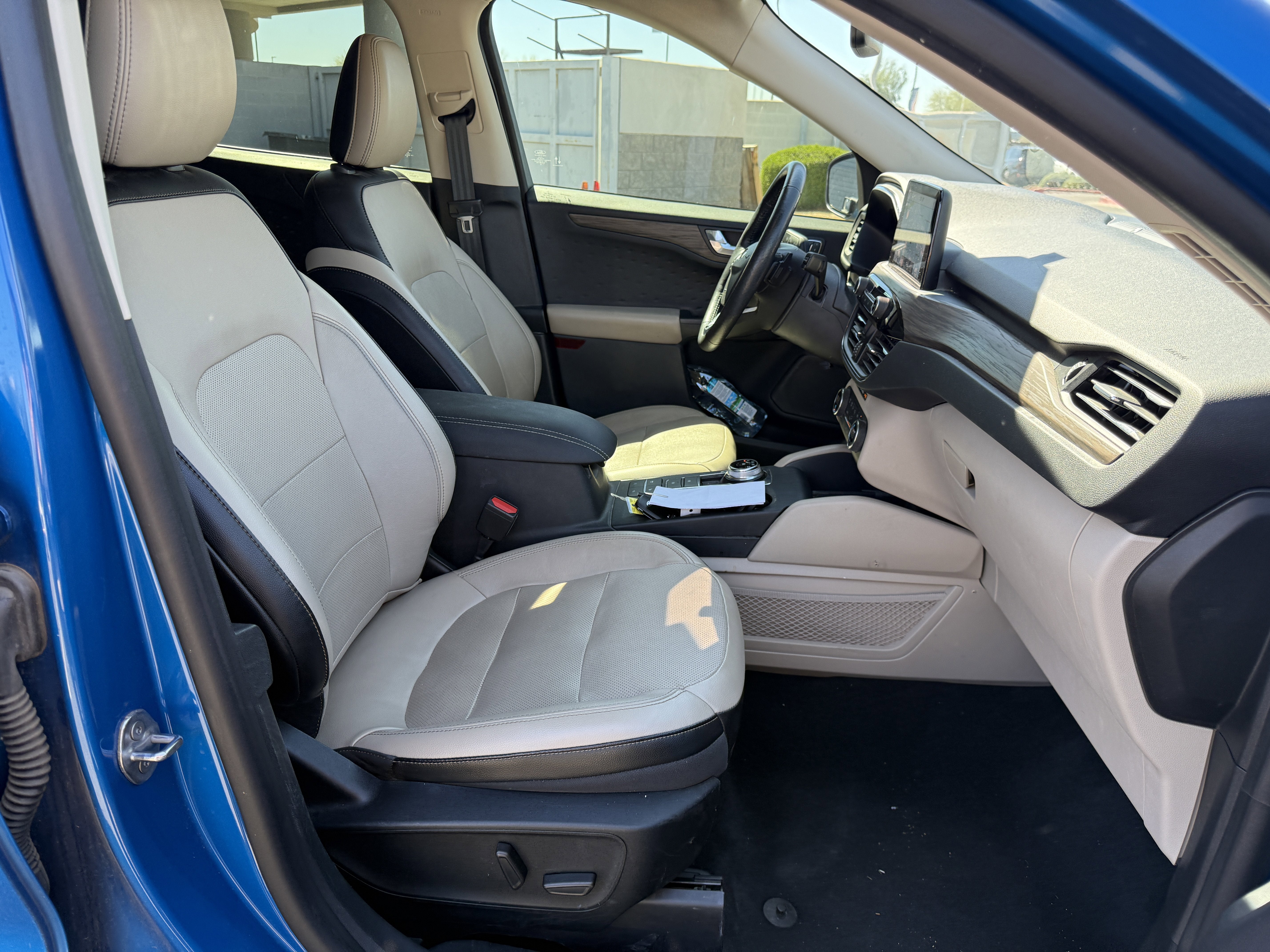 2020 Ford Escape Titanium* 1 OWNER/ CLN CARFX