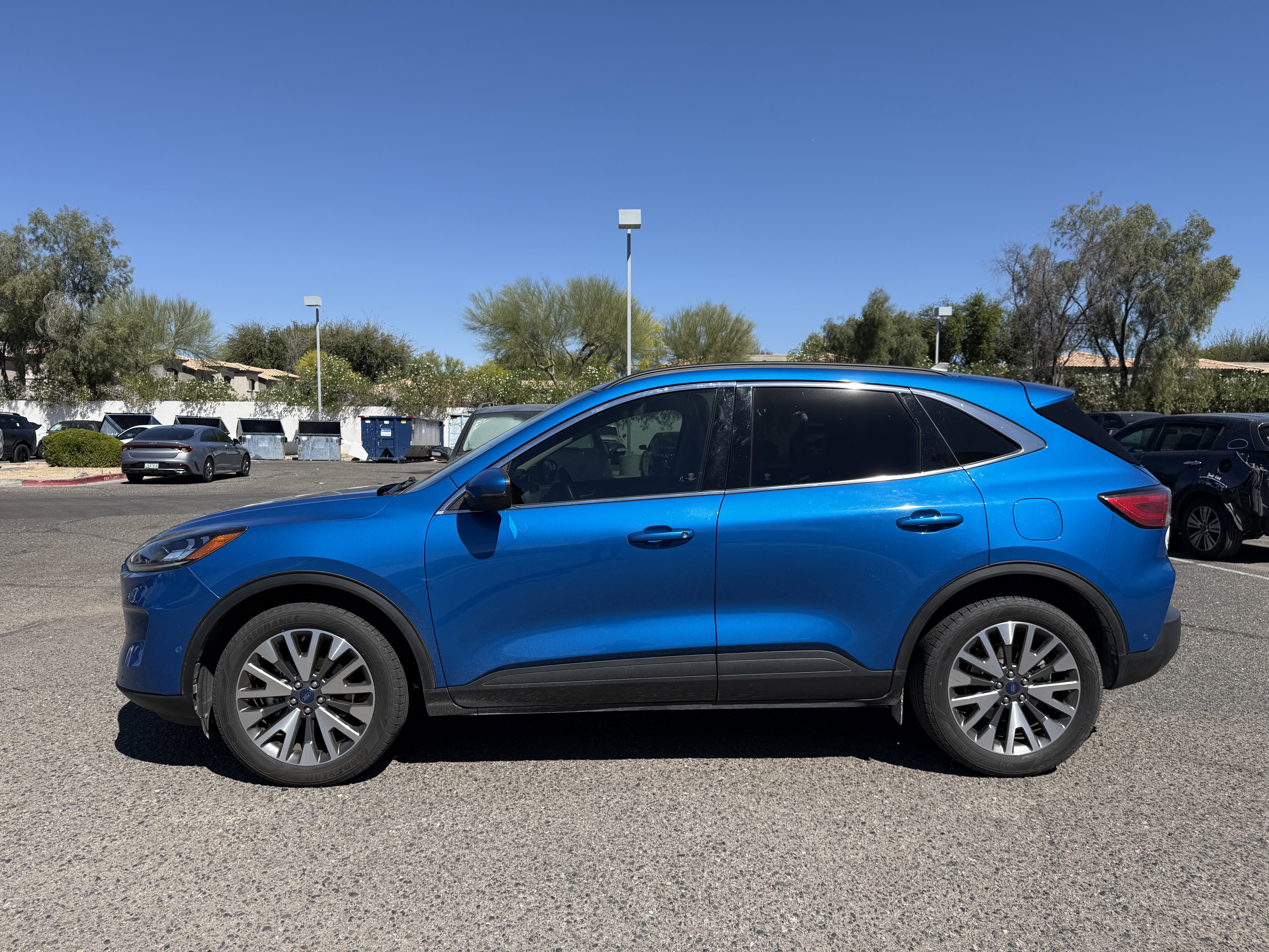 2020 Ford Escape Titanium* 1 OWNER/ CLN CARFX