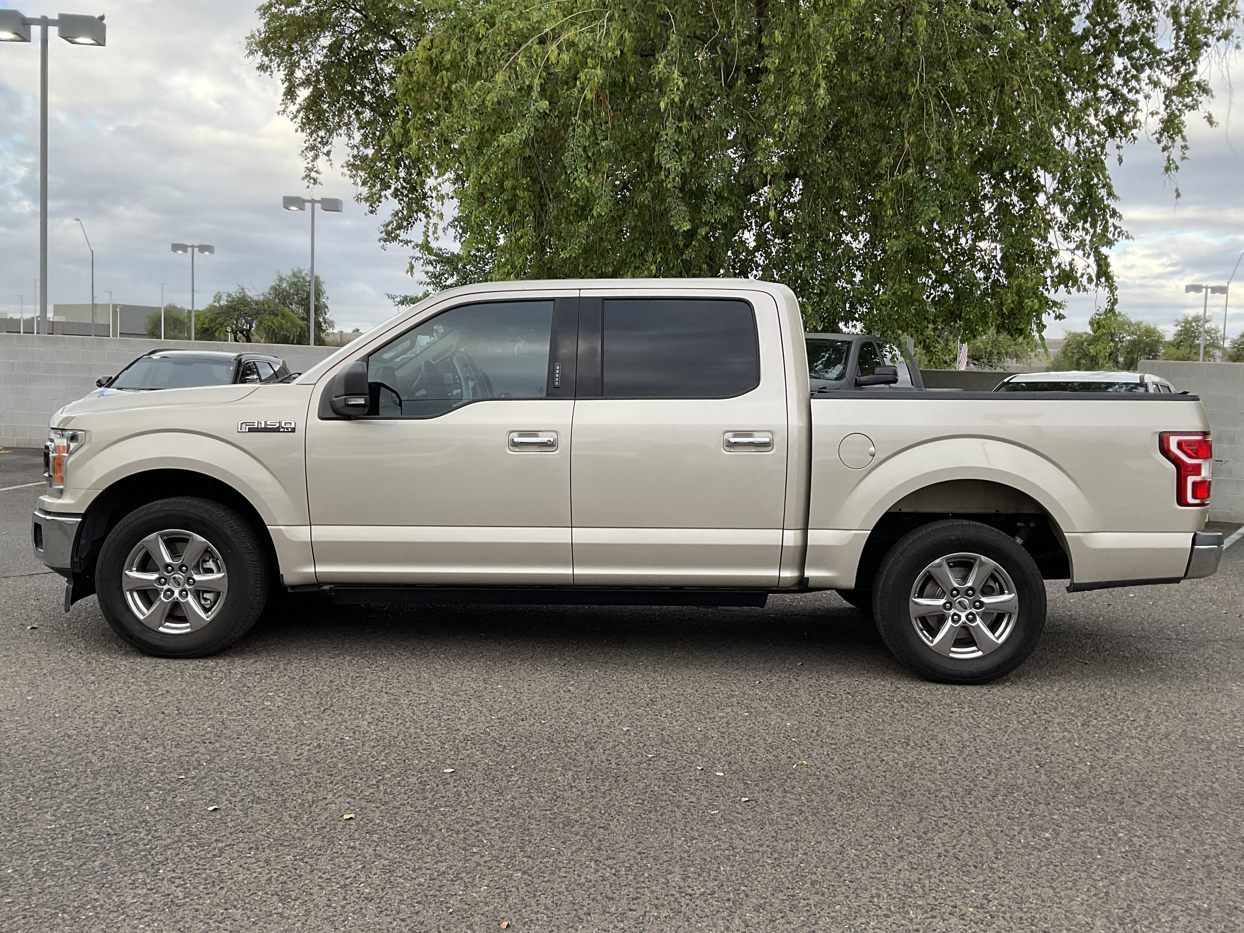 2018 Ford F-150 XLT* CLEAN CARFAX