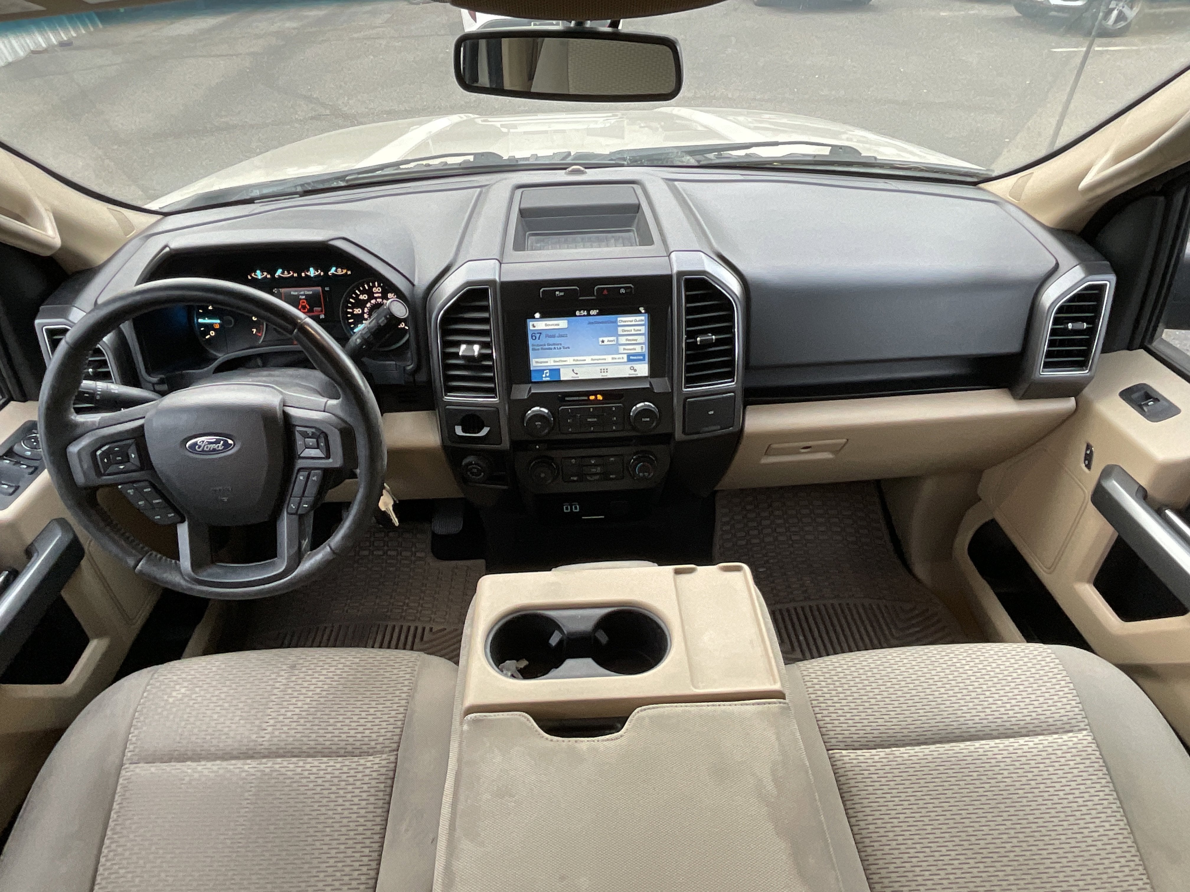 2018 Ford F-150 XLT* CLEAN CARFAX
