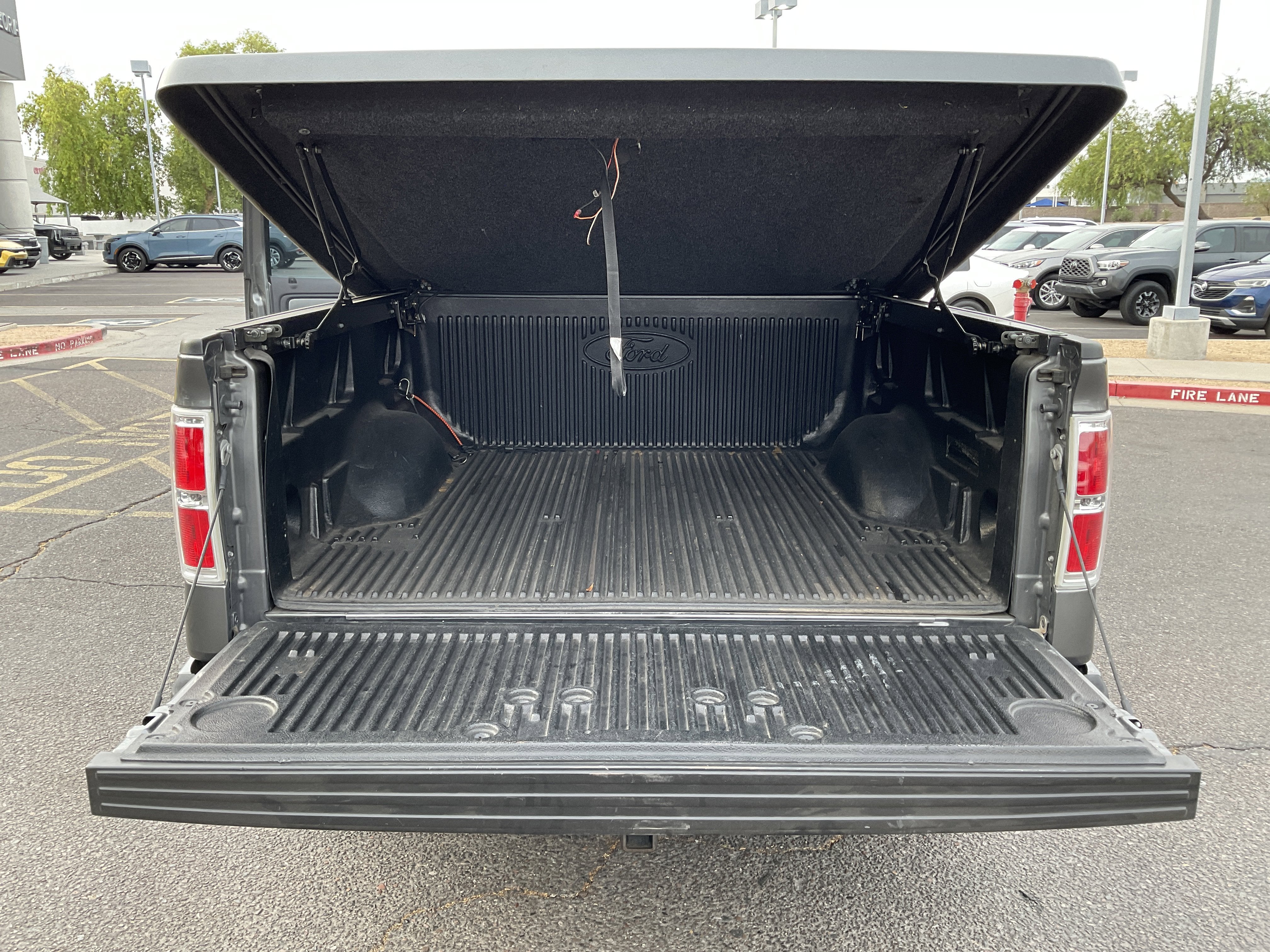 2012 Ford F-150 XLT* CLEAN/ 1 OWNER
