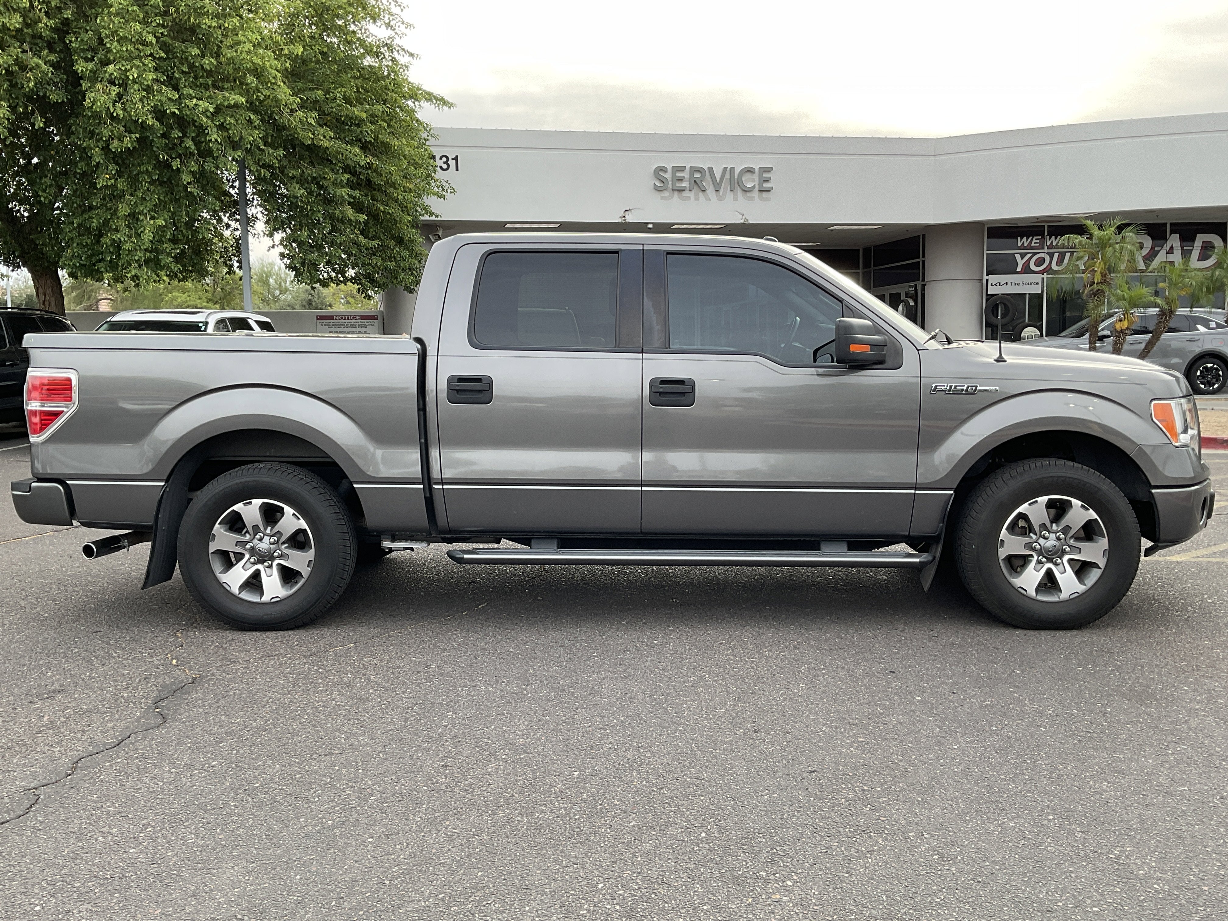 2012 Ford F-150 XLT* CLEAN/ 1 OWNER