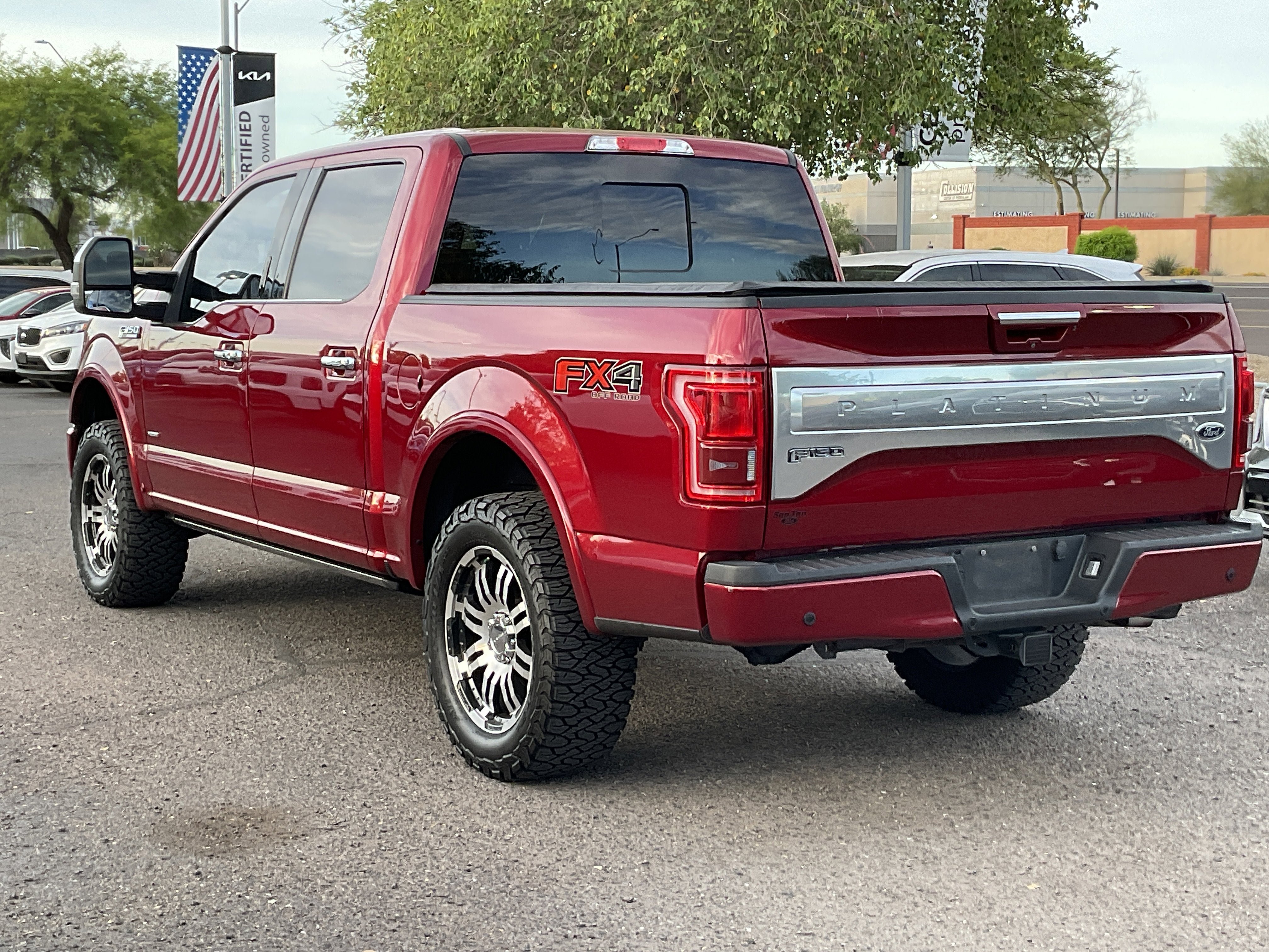 2016 Ford F-150 Platinum**1 OWNER CLN CF**