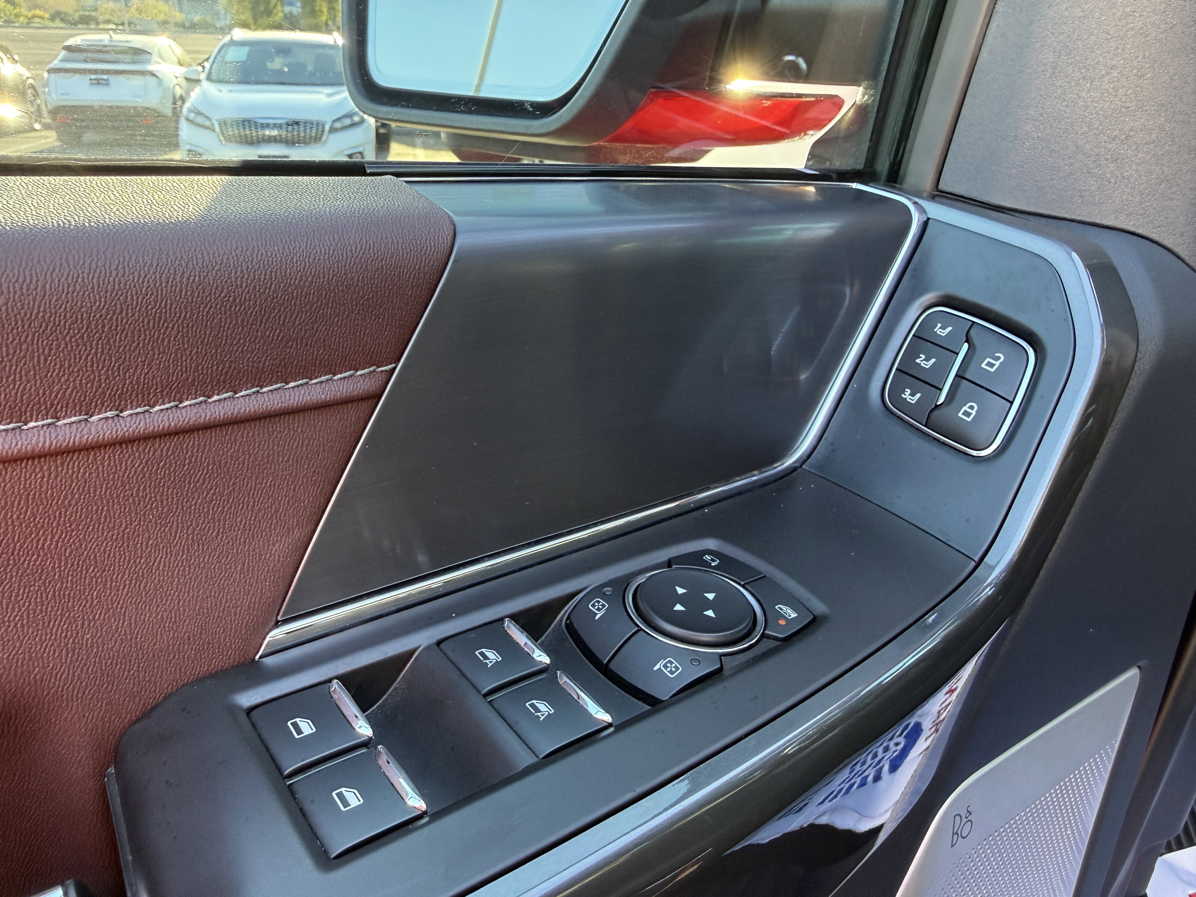 2022 Ford F-150 LARIAT*1 OWNER 10K IN AFTERMARKET