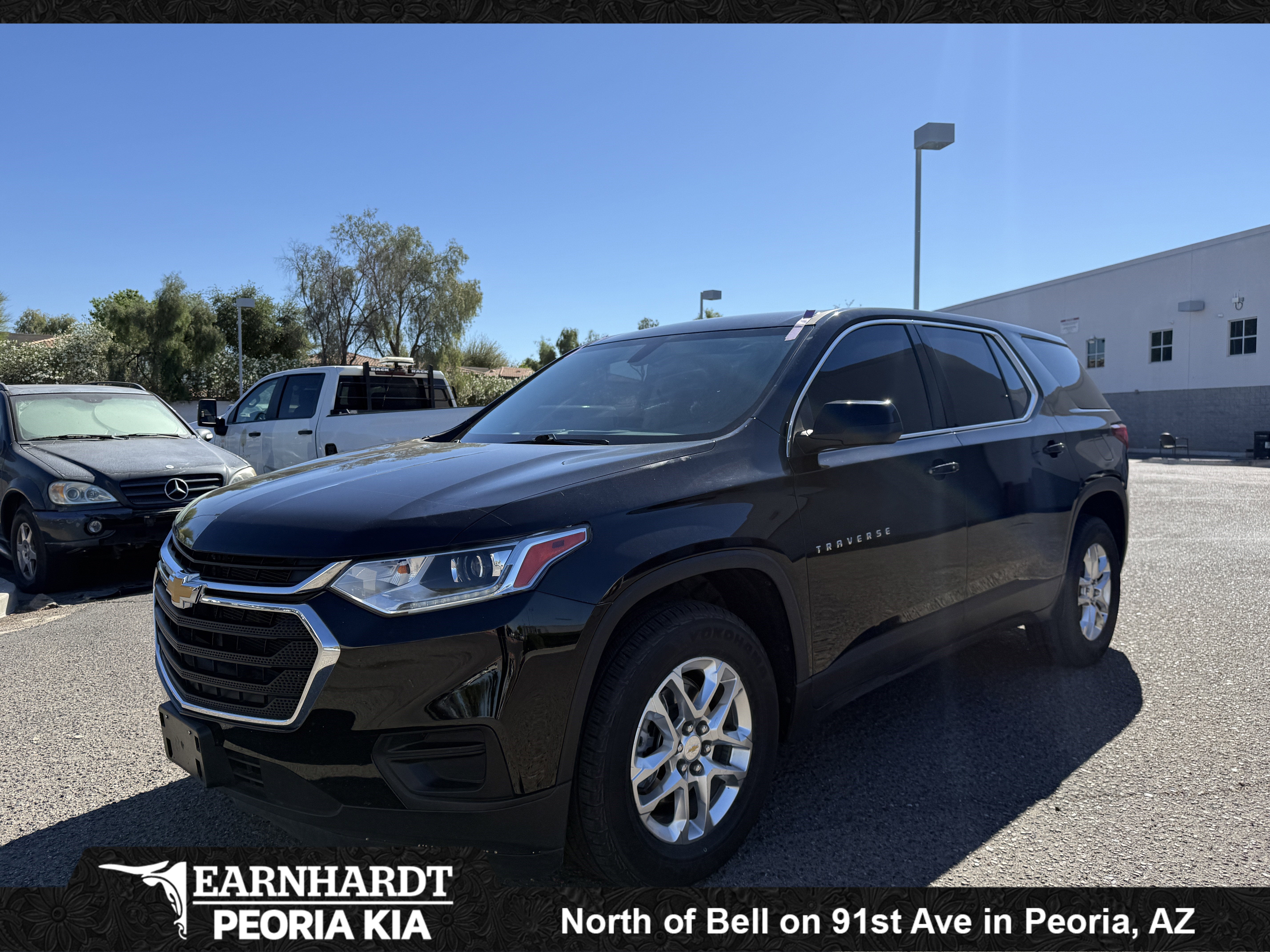 2021 Chevrolet Traverse LS* CLEAN CARFAX/ LOW MILES