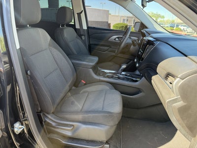 2021 Chevrolet Traverse LS* CLEAN CARFAX/ LOW MILES