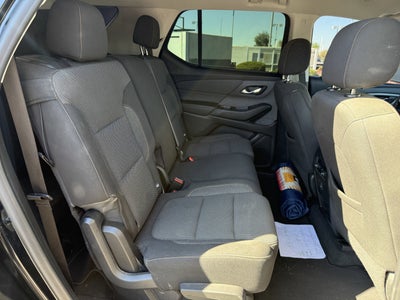 2021 Chevrolet Traverse LS* CLEAN CARFAX/ LOW MILES