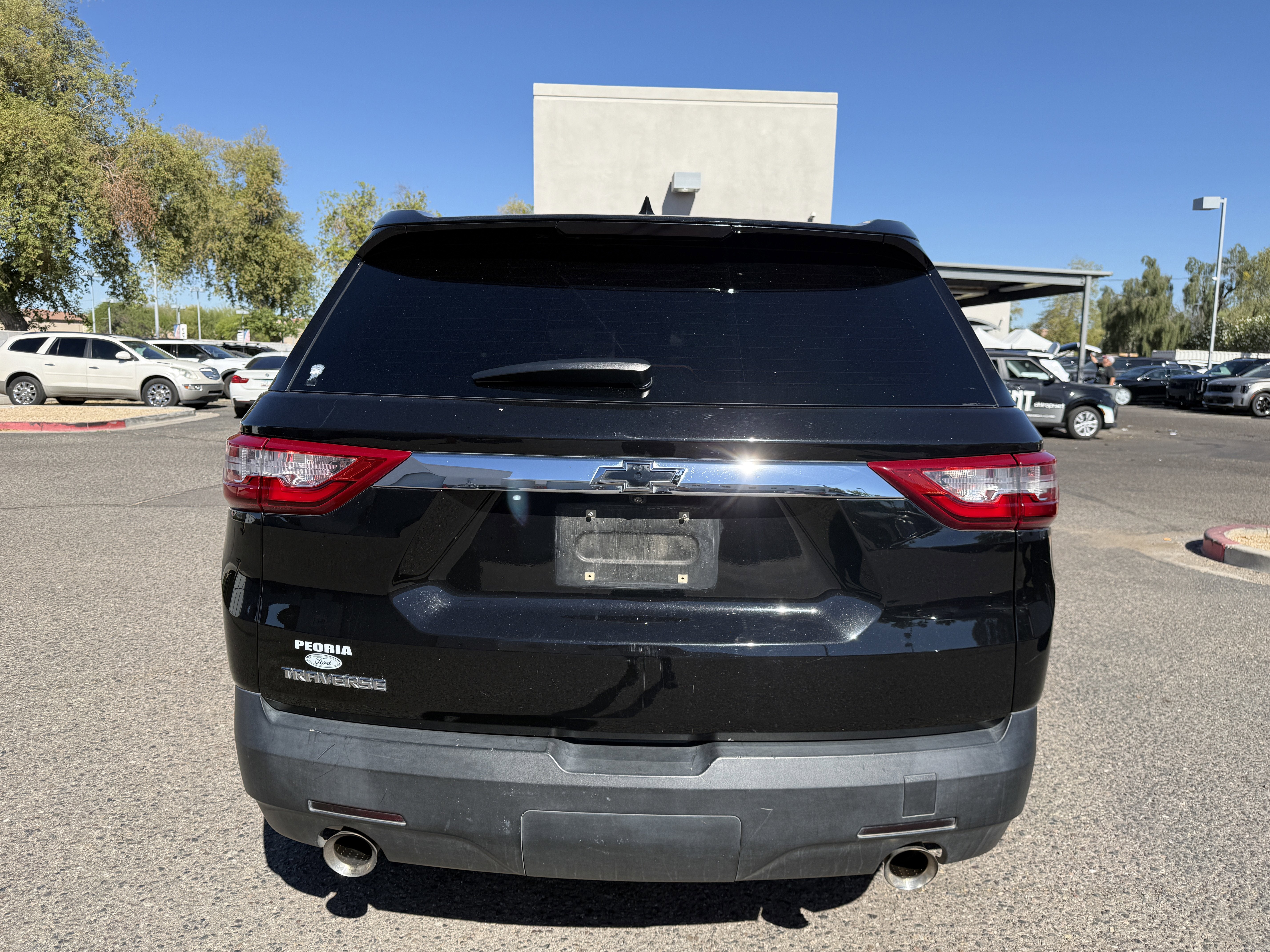 2021 Chevrolet Traverse LS* CLEAN CARFAX/ LOW MILES
