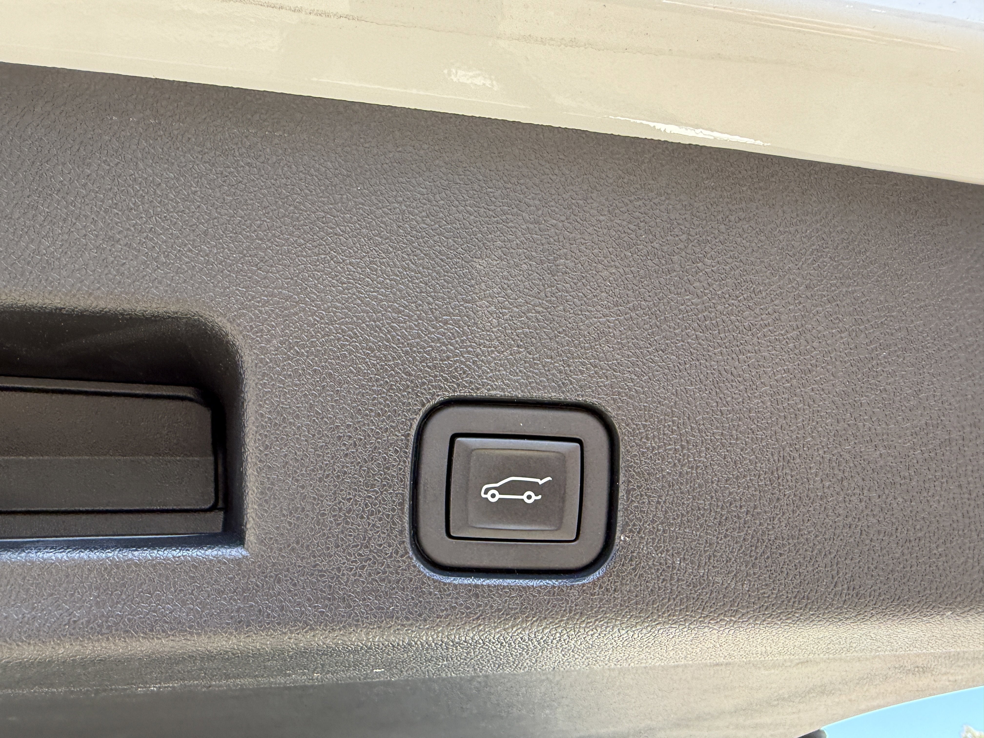 2024 Chevrolet Traverse FWD LT* 1 OWNER/ CLN CARFX