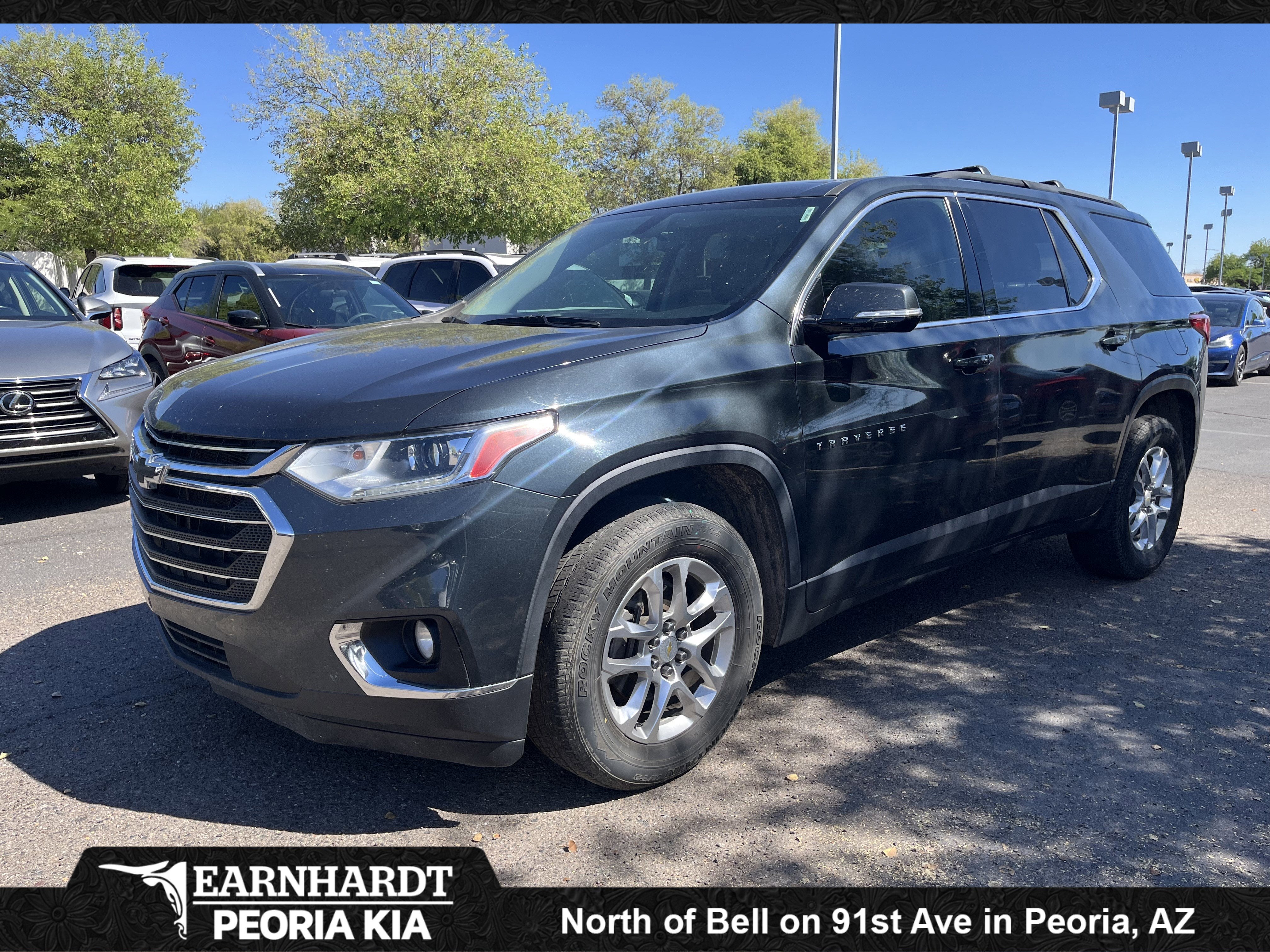 2020 Chevrolet Traverse LT Cloth* CLEAN CARFAX