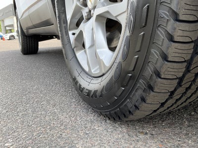 2020 Chevrolet Traverse LT Cloth* CLEAN CARFAX