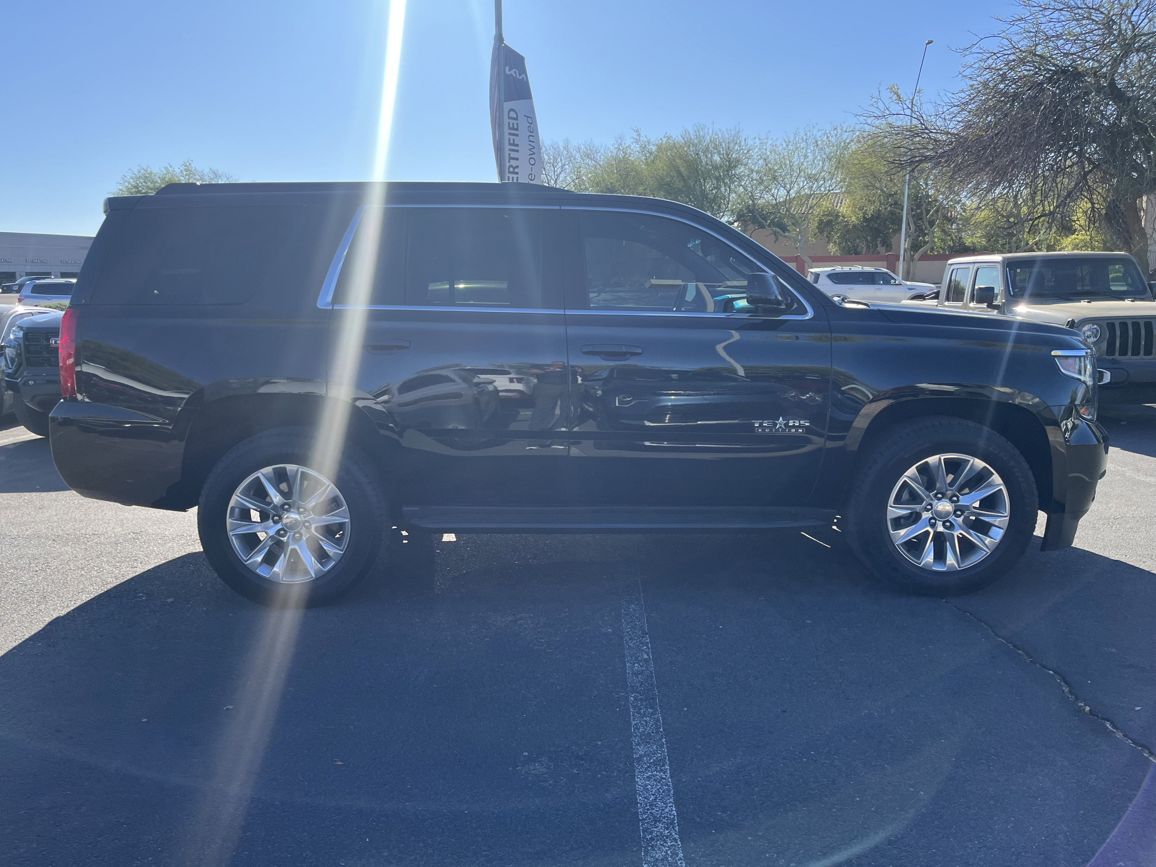2019 Chevrolet Tahoe LS**ONLY 41K MILES**