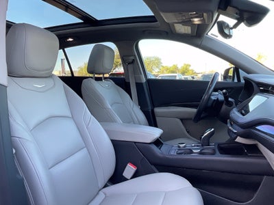 2023 Cadillac XT4 FWD Premium Luxury**CF CERT 1 OWN