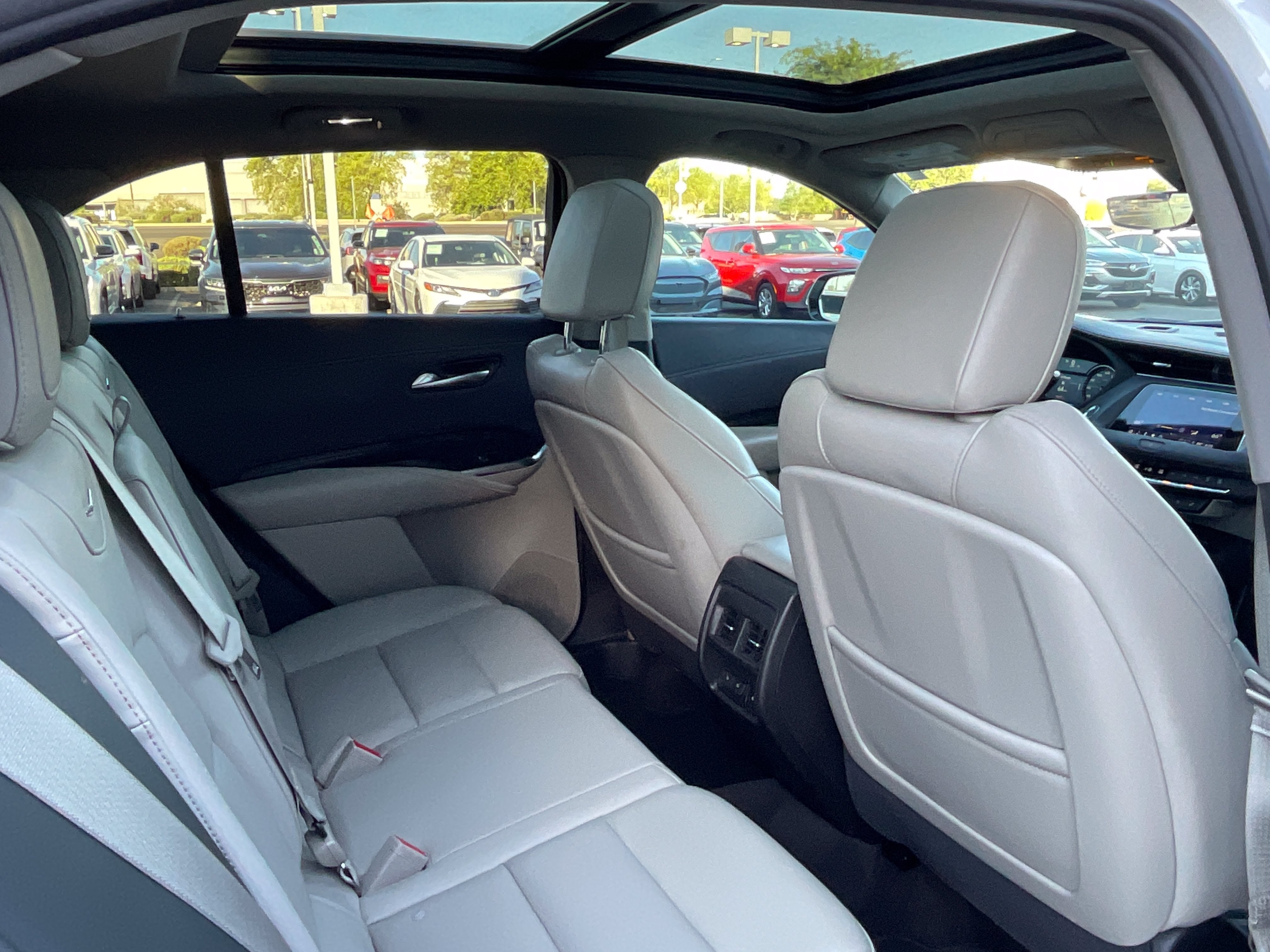 2023 Cadillac XT4 FWD Premium Luxury**CF CERT 1 OWN