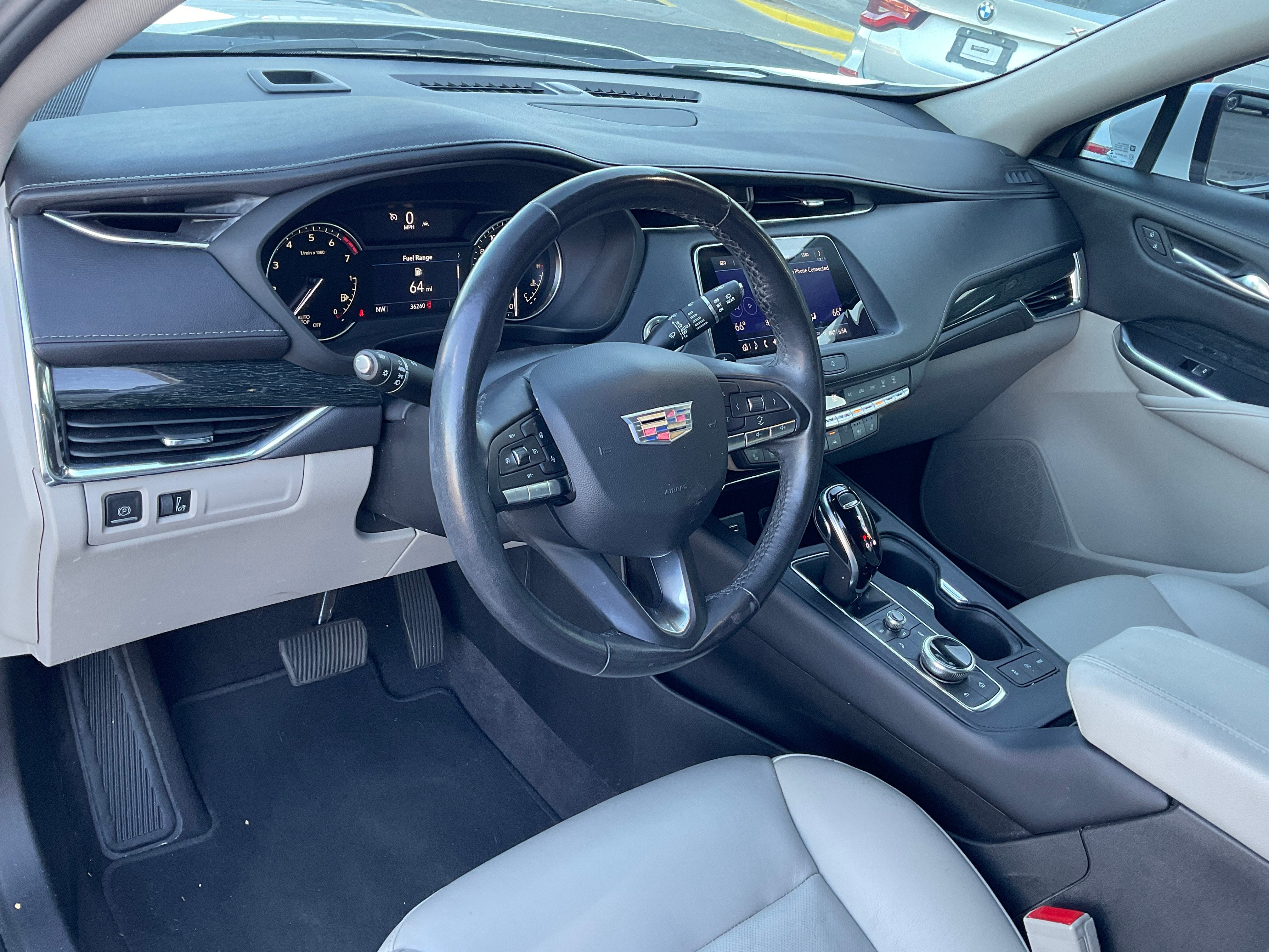 2023 Cadillac XT4 FWD Premium Luxury**CF CERT 1 OWN