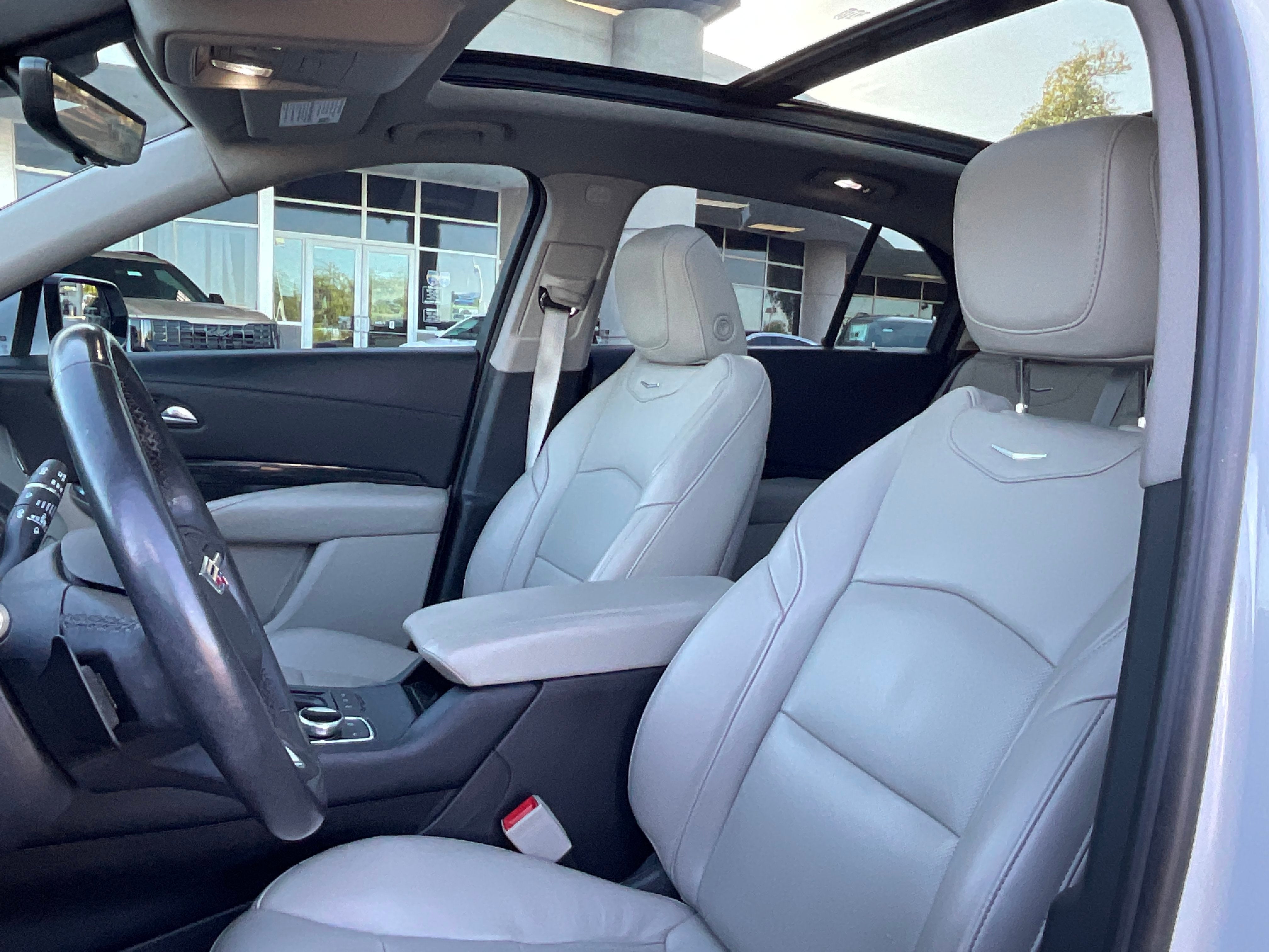 2023 Cadillac XT4 FWD Premium Luxury**CF CERT 1 OWN