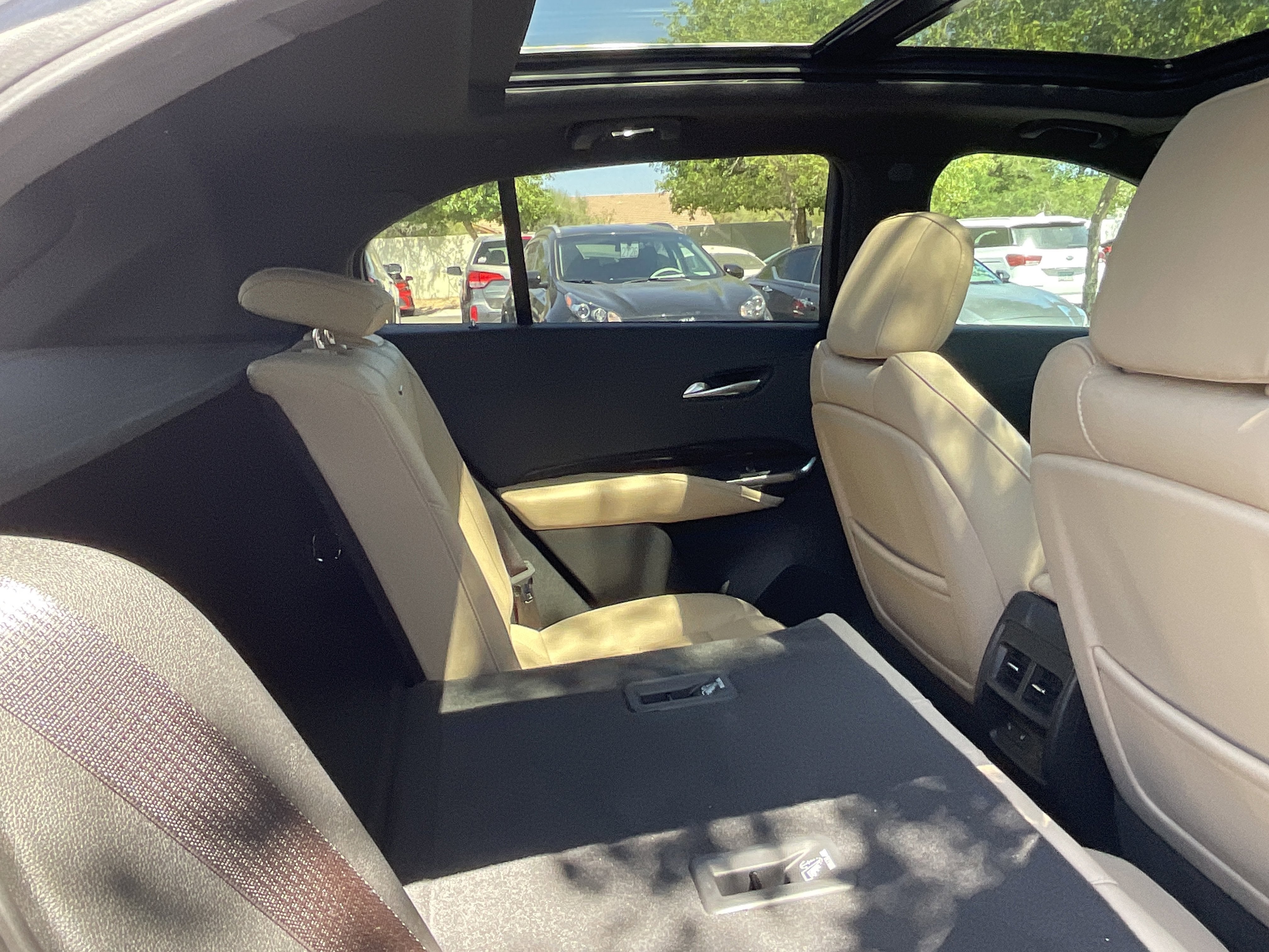 2025 Cadillac XT4 FWD Premium Luxury