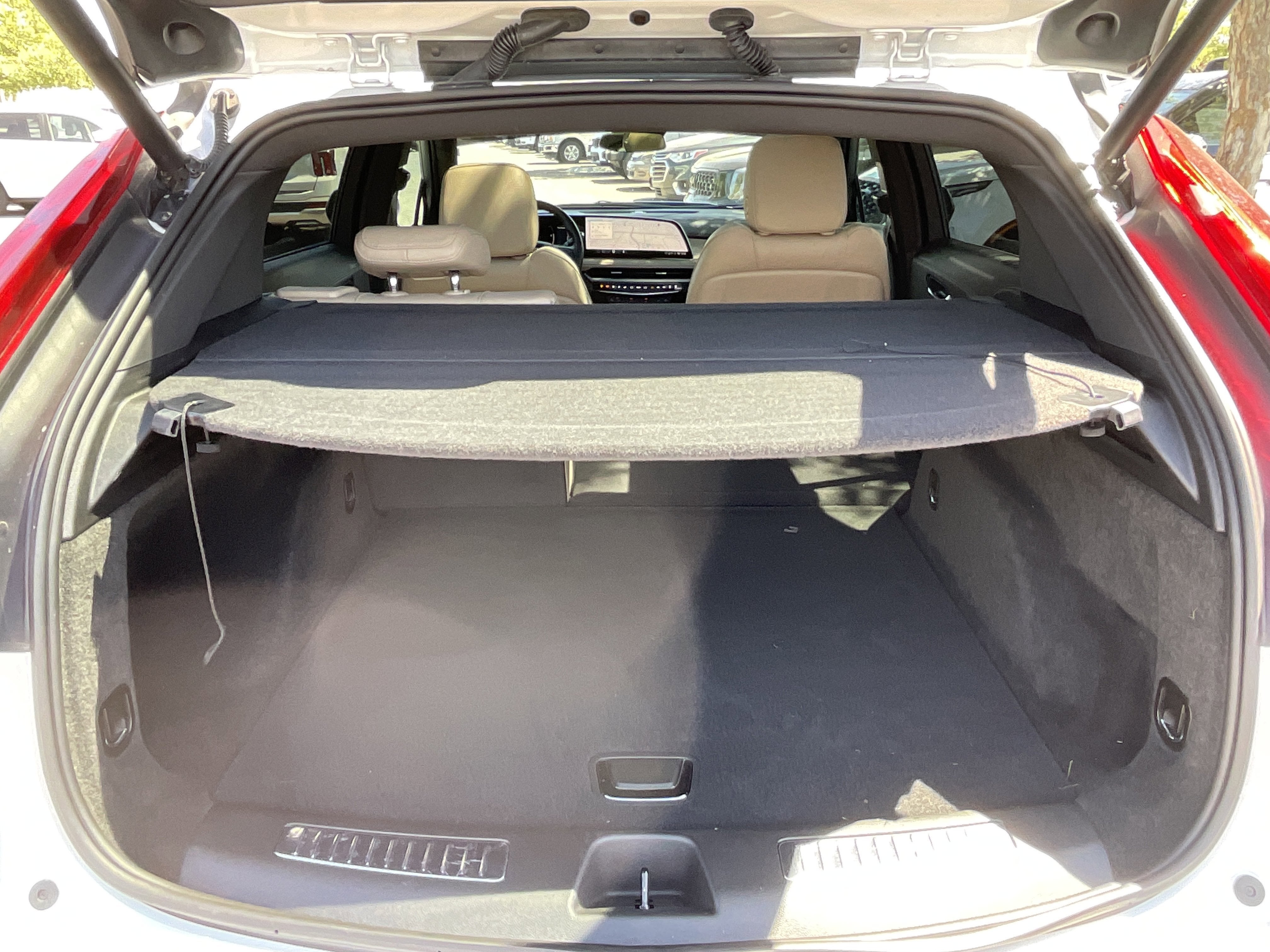 2025 Cadillac XT4 FWD Premium Luxury