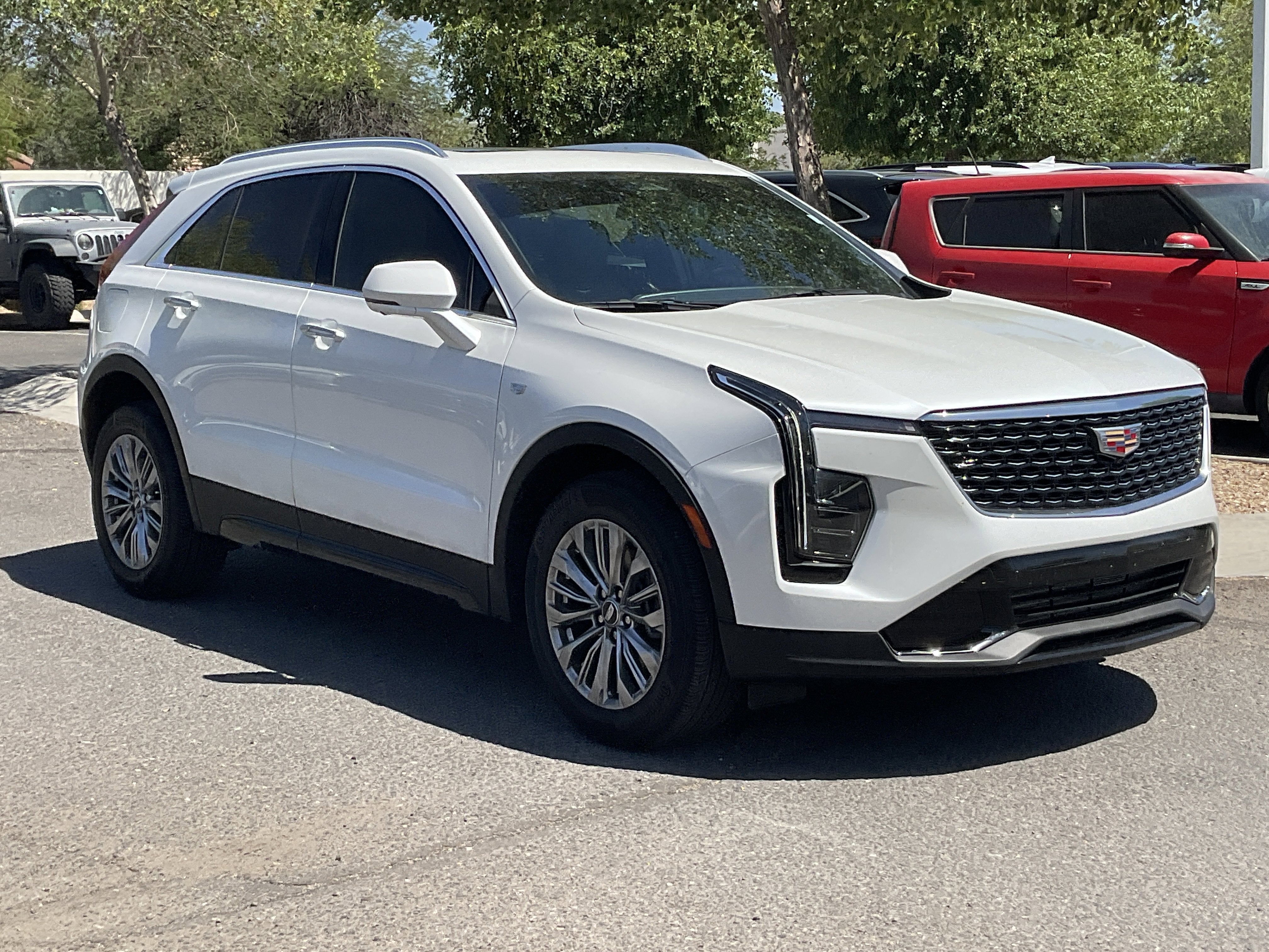 2025 Cadillac XT4 FWD Premium Luxury