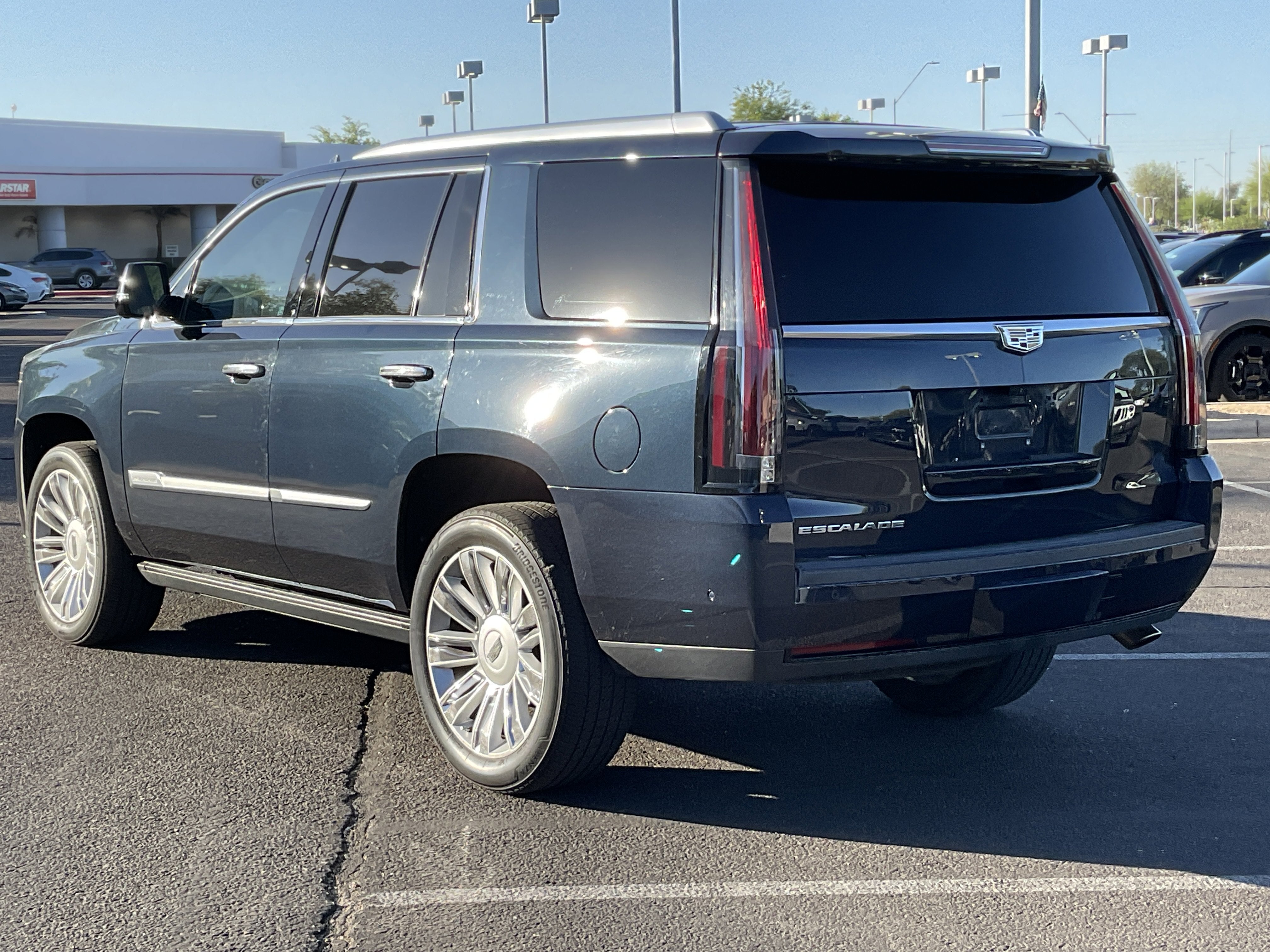 2017 Cadillac Escalade Platinum