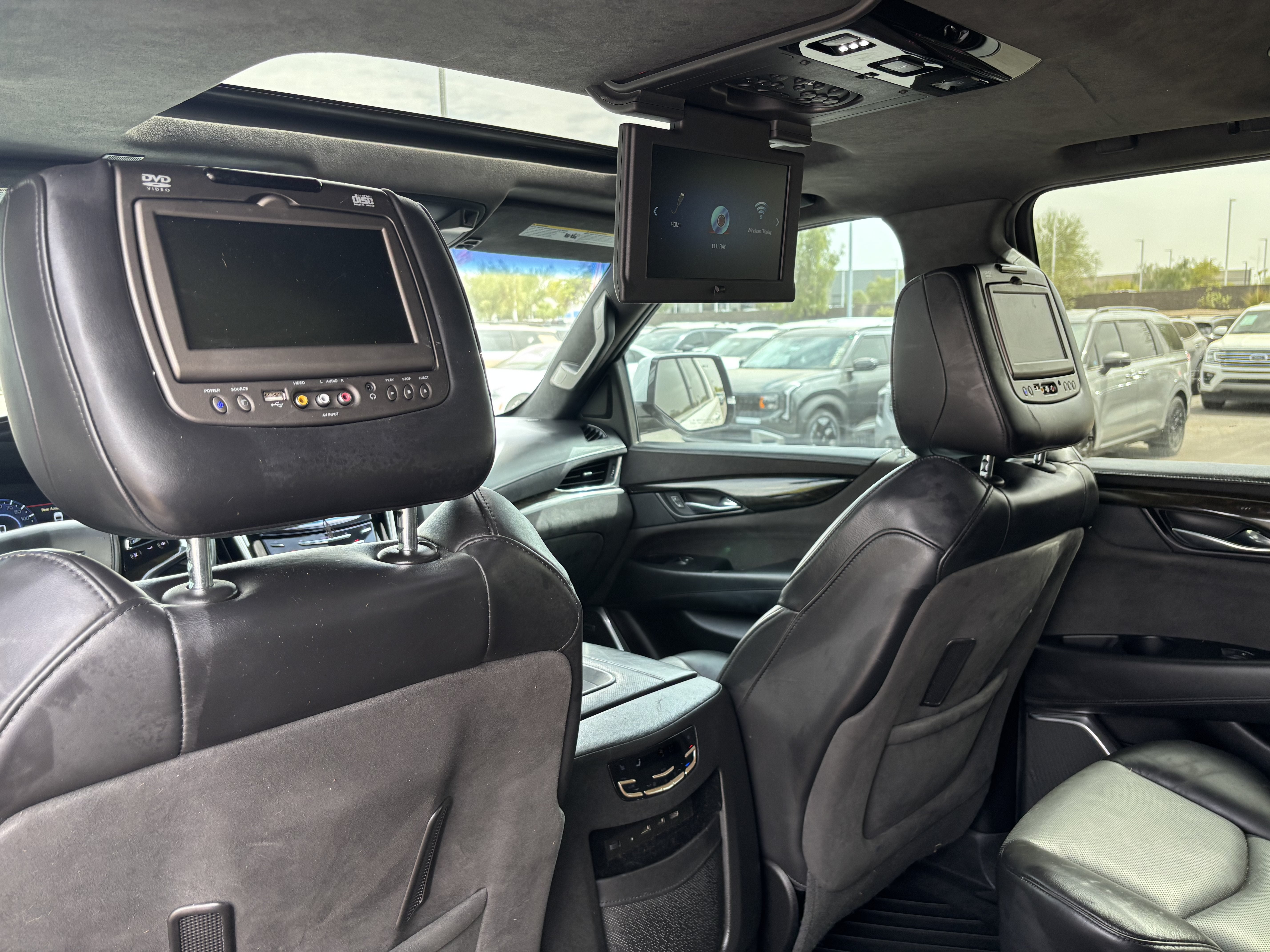 2019 Cadillac Escalade ESV Platinum