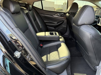 2017 Nissan Maxima Platinum