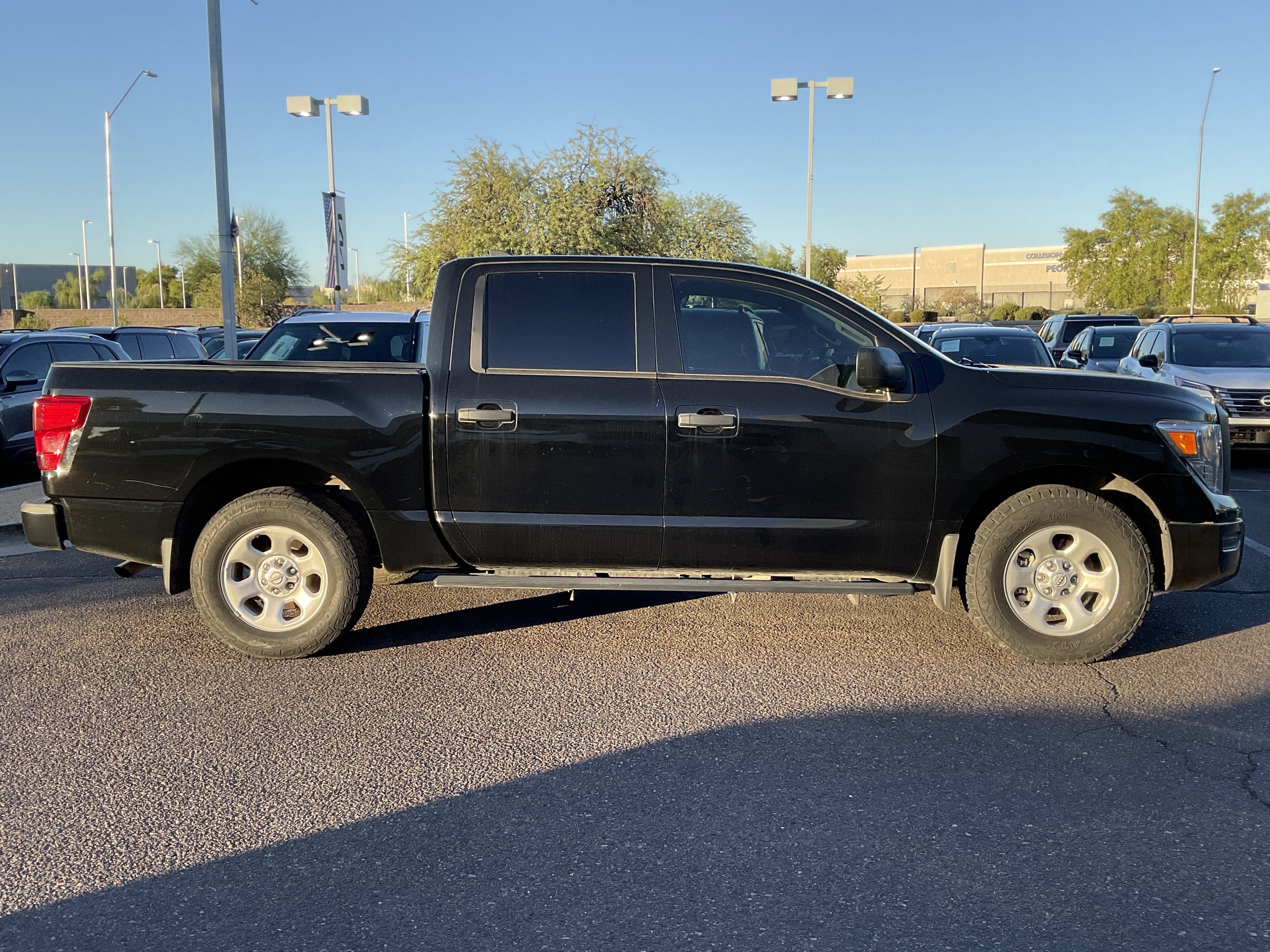 2023 Nissan Titan S