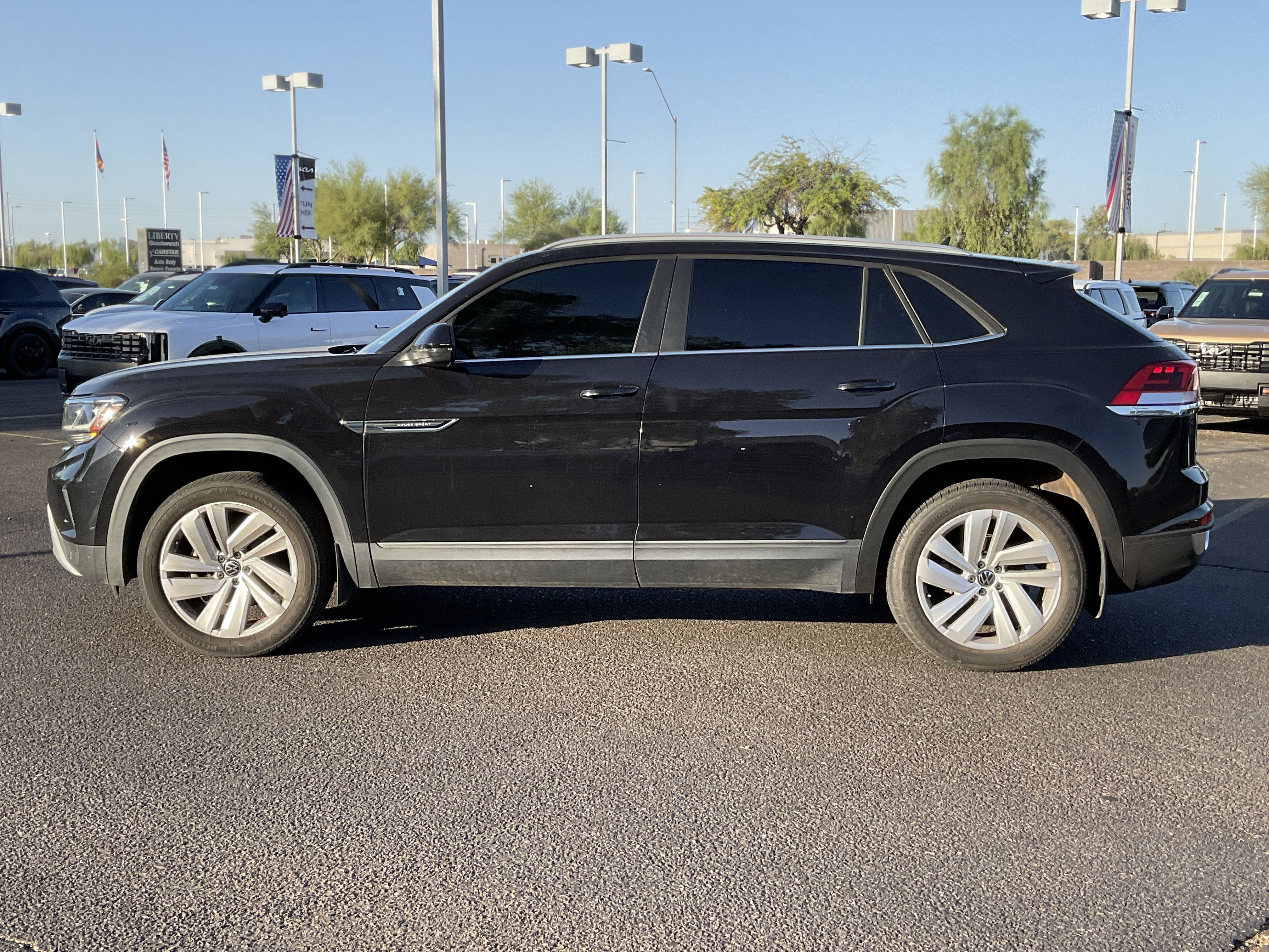 2020 Volkswagen Atlas Cross Sport 2.0T SE w/Technology