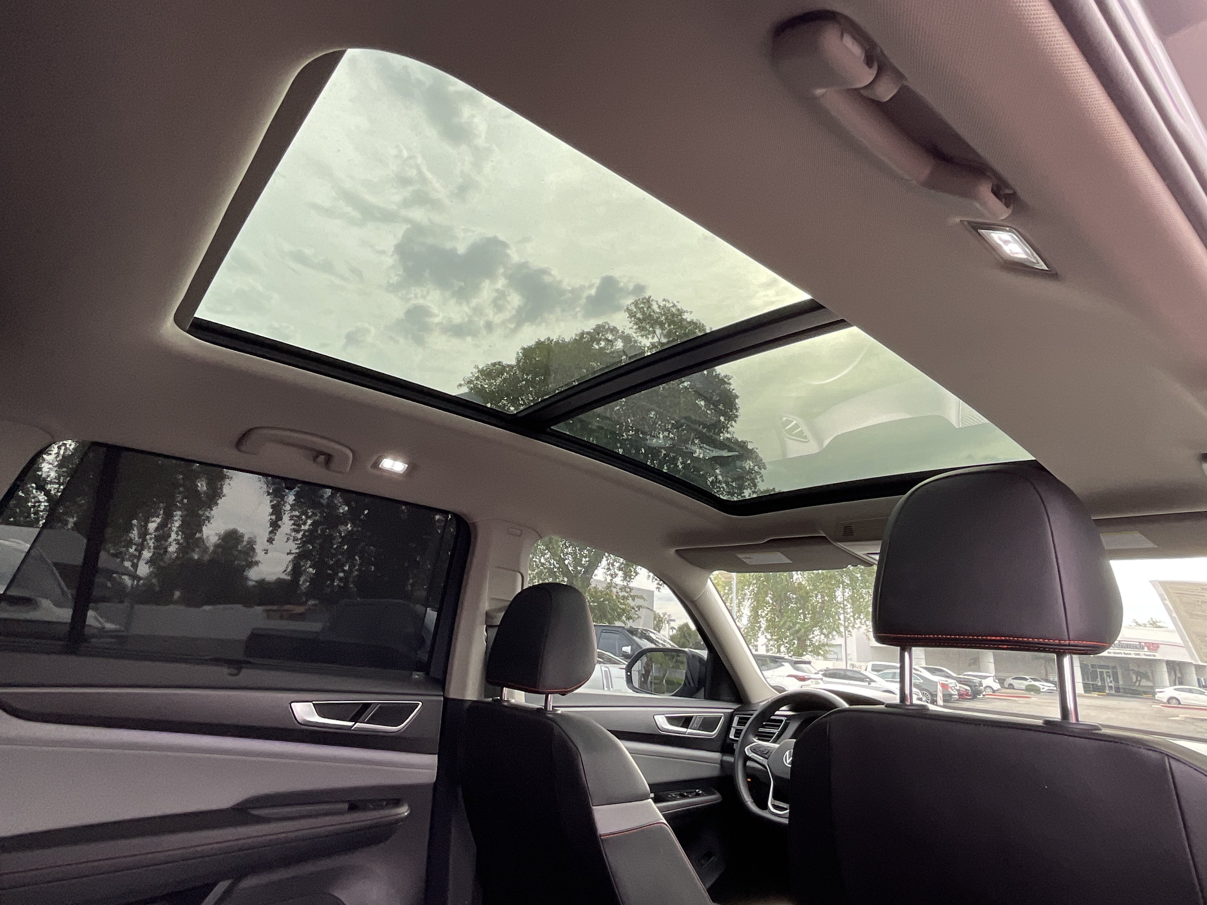 2025 Volkswagen Atlas 2.0T Peak Edition