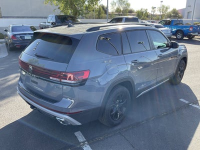 2025 Volkswagen Atlas 2.0T Peak Edition