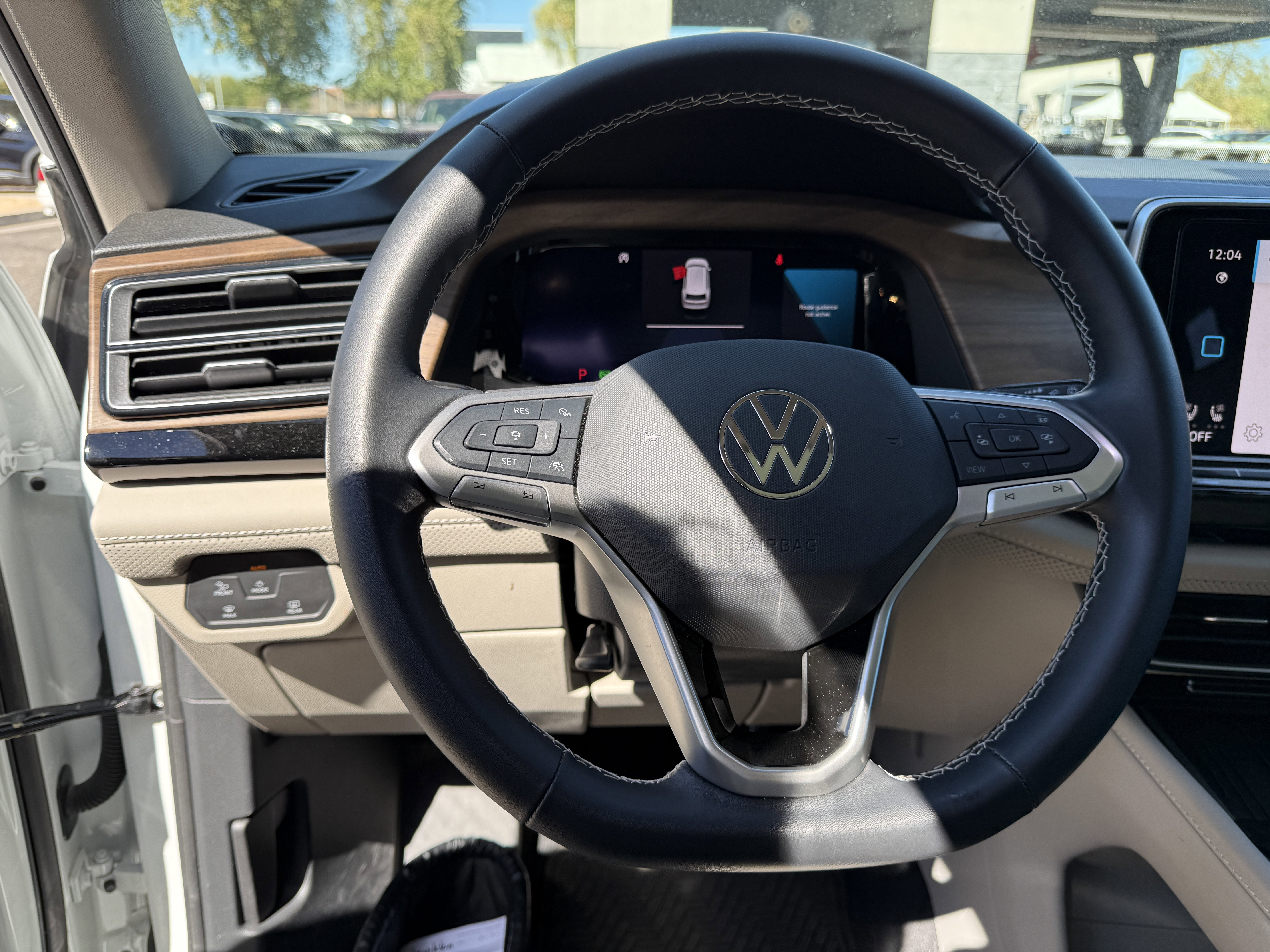 2025 Volkswagen Atlas 2.0T SE w/Technology* 1 OWNER