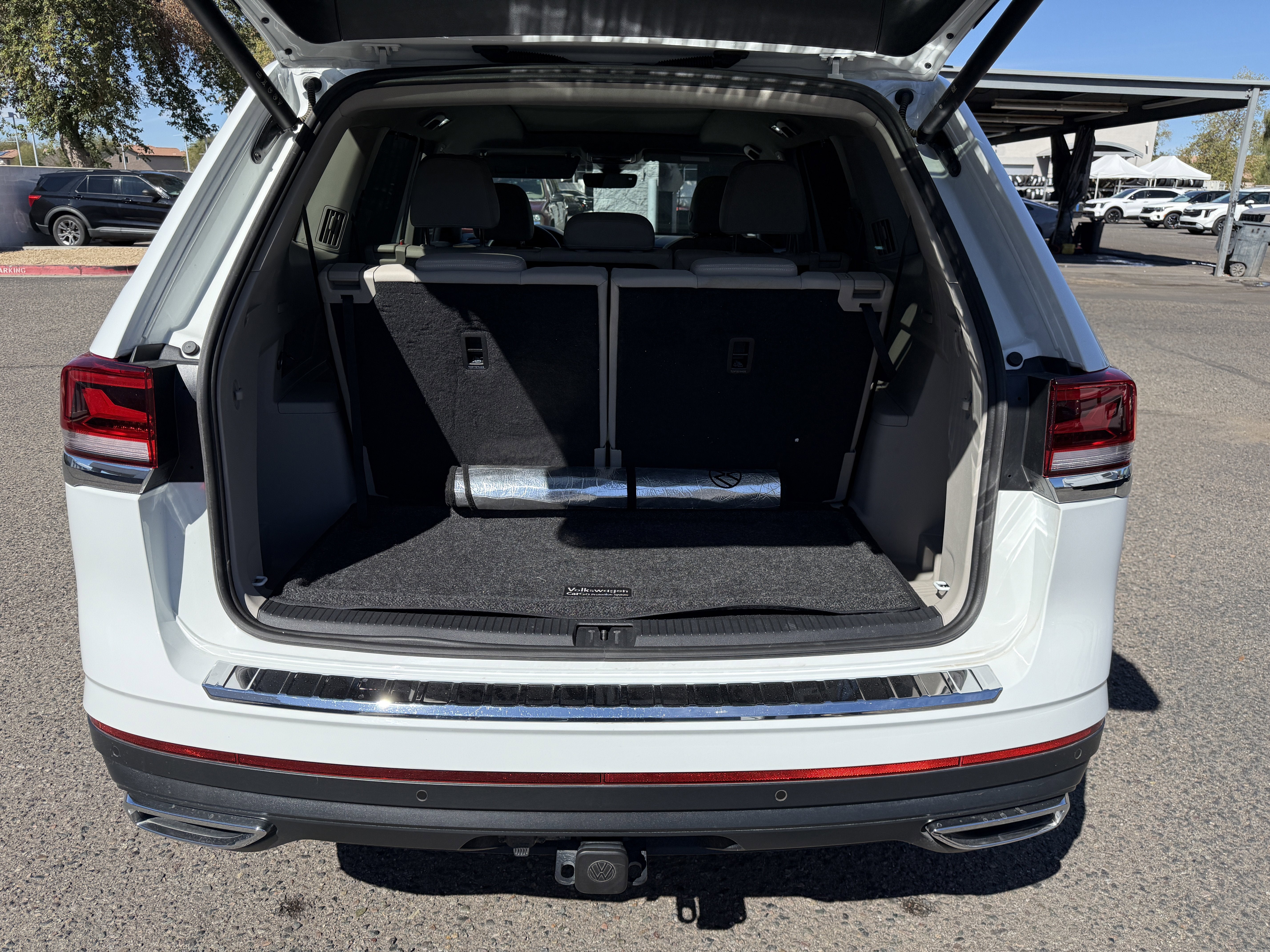 2025 Volkswagen Atlas 2.0T SE w/Technology* 1 OWNER