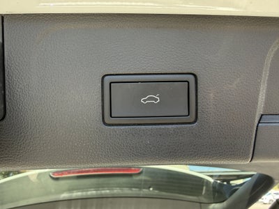 2025 Volkswagen Atlas 2.0T SE w/Technology* 1 OWNER