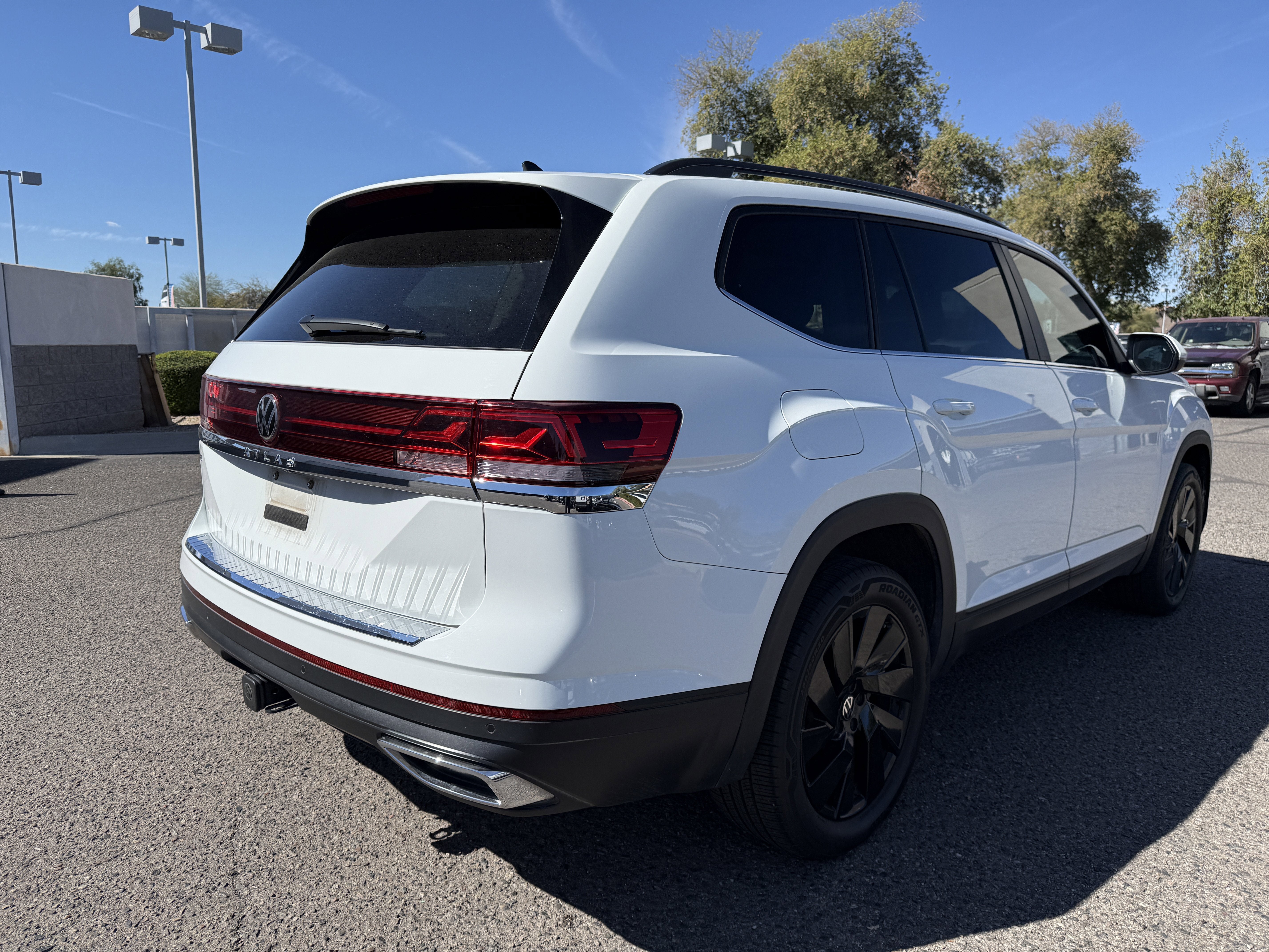 2025 Volkswagen Atlas 2.0T SE w/Technology* 1 OWNER
