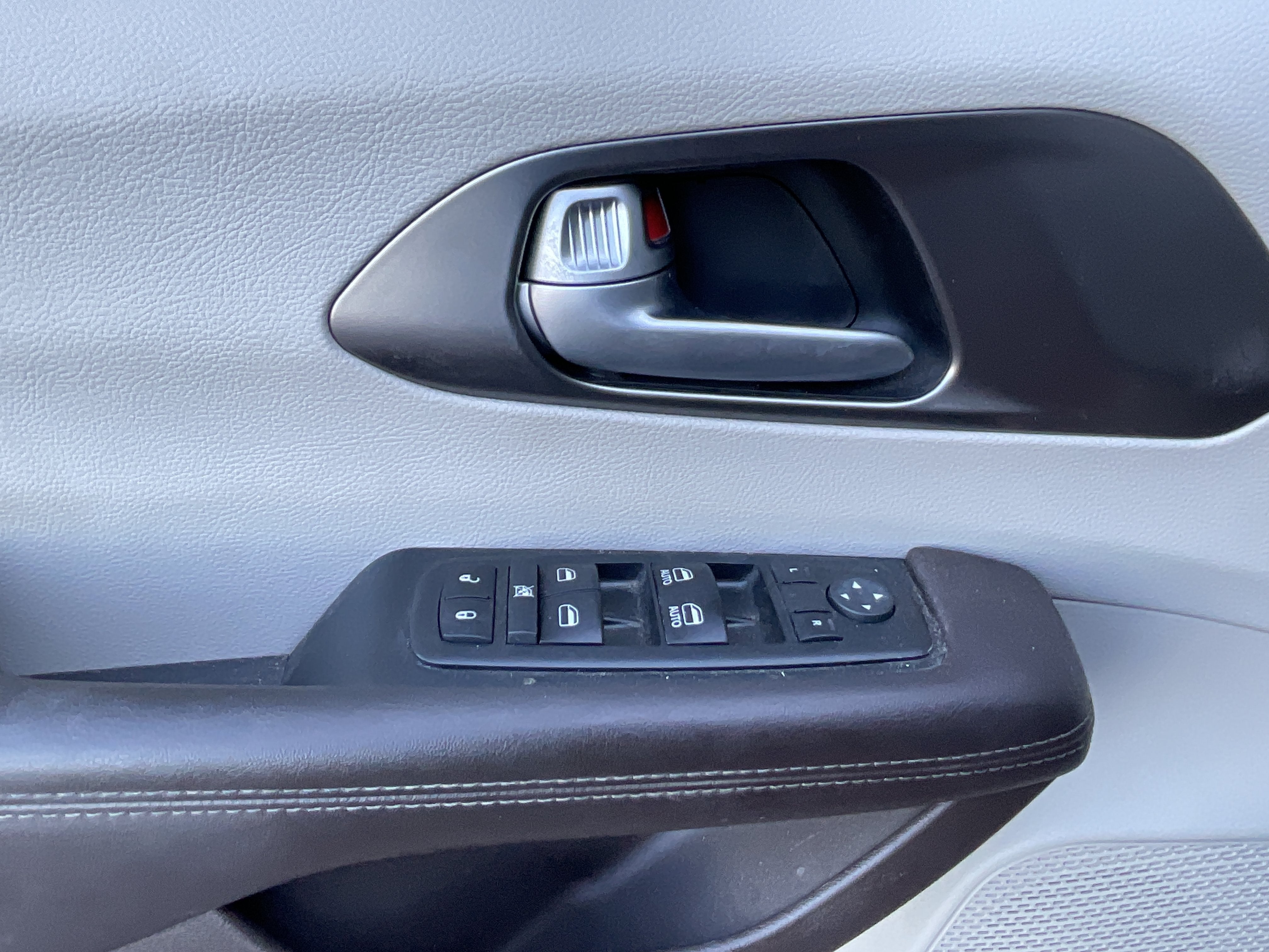 2018 Chrysler Pacifica Touring L* 1 OWNER LOW MILES