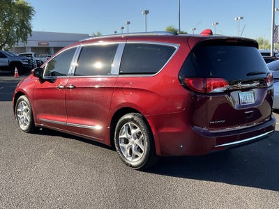 2018 Chrysler Pacifica Touring L* 1 OWNER LOW MILES
